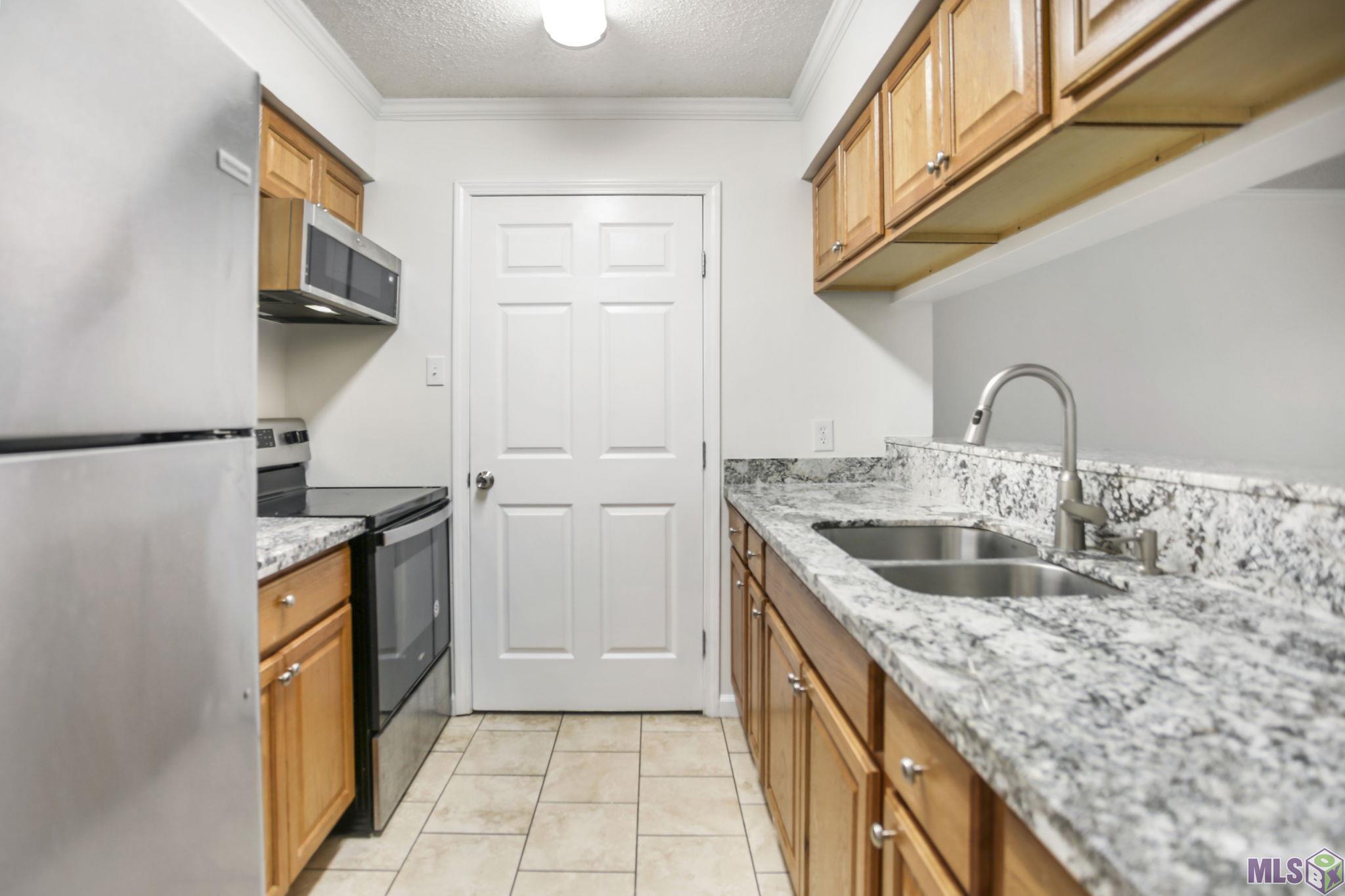 15684 Riverdale Ave