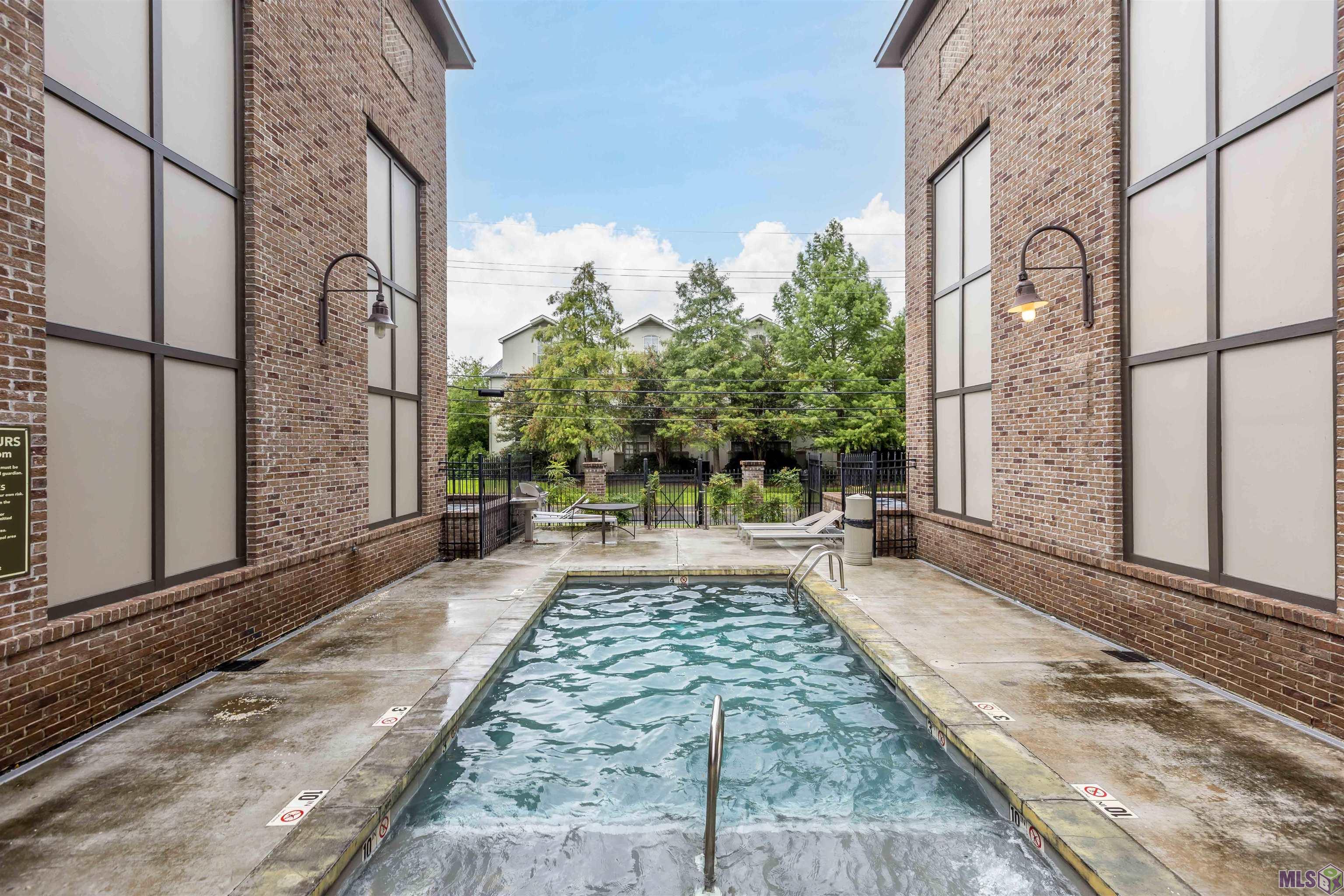 333 E Boyd Dr # 19 Unit: #19