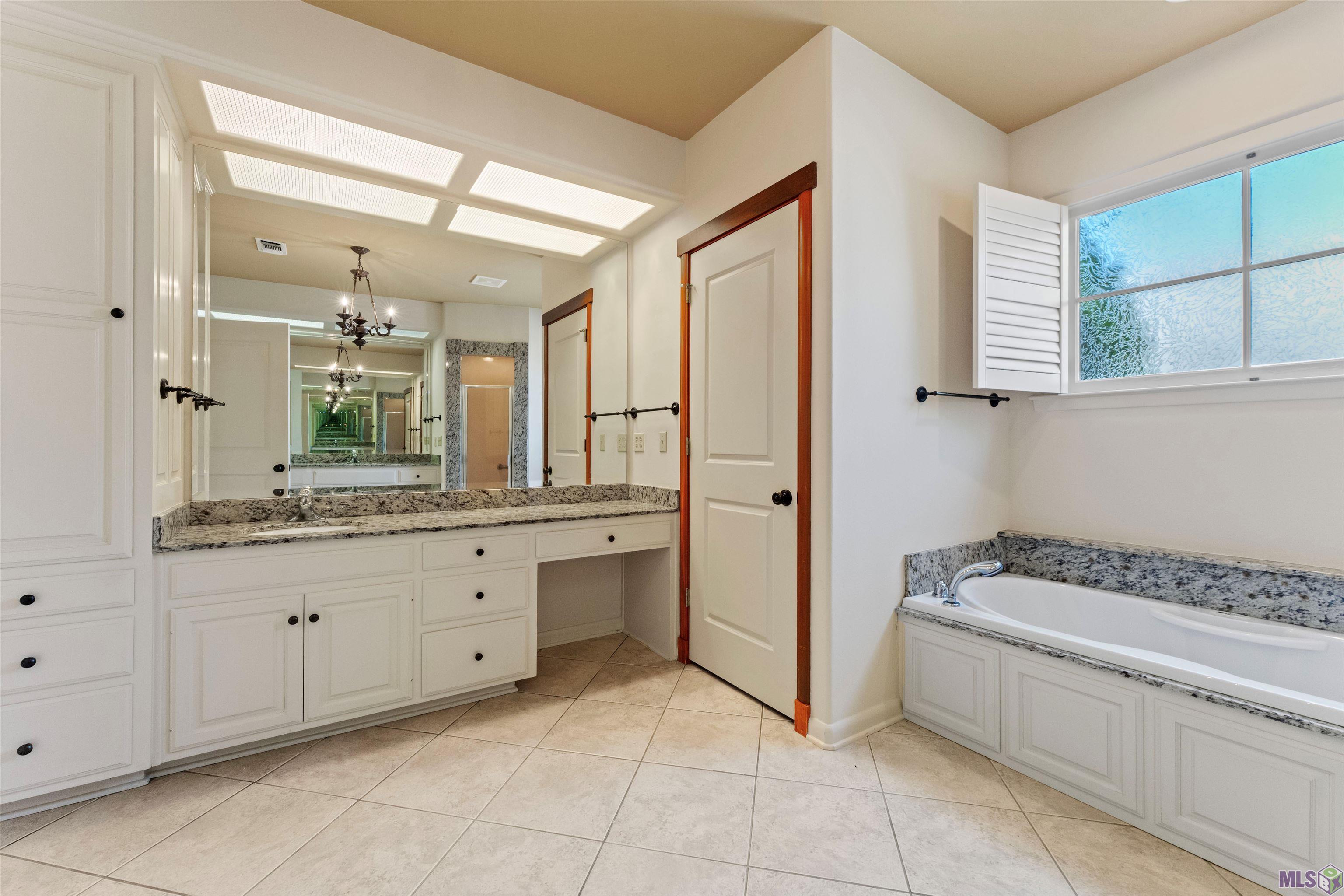 67 Jamestowne Ct