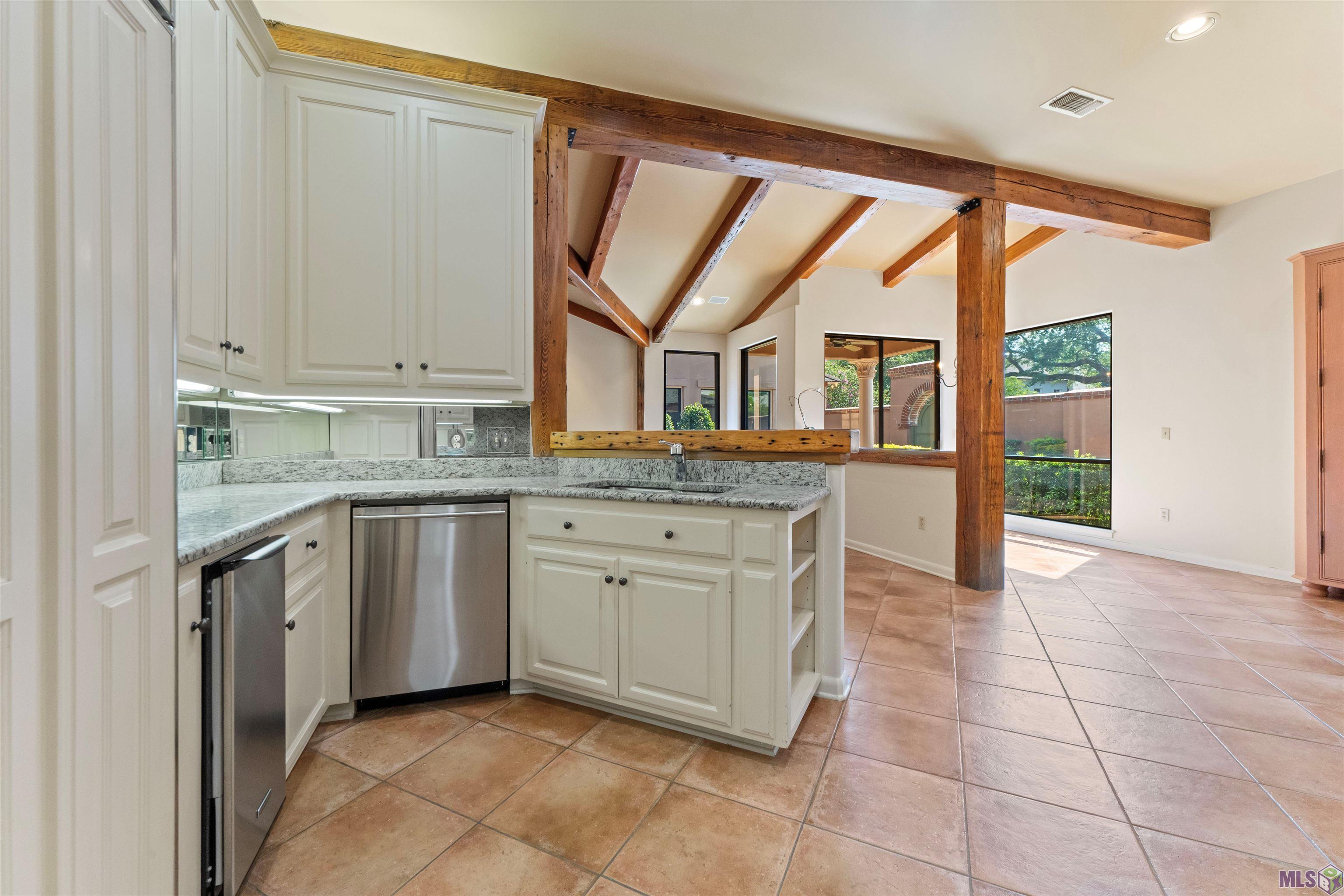 67 Jamestowne Ct