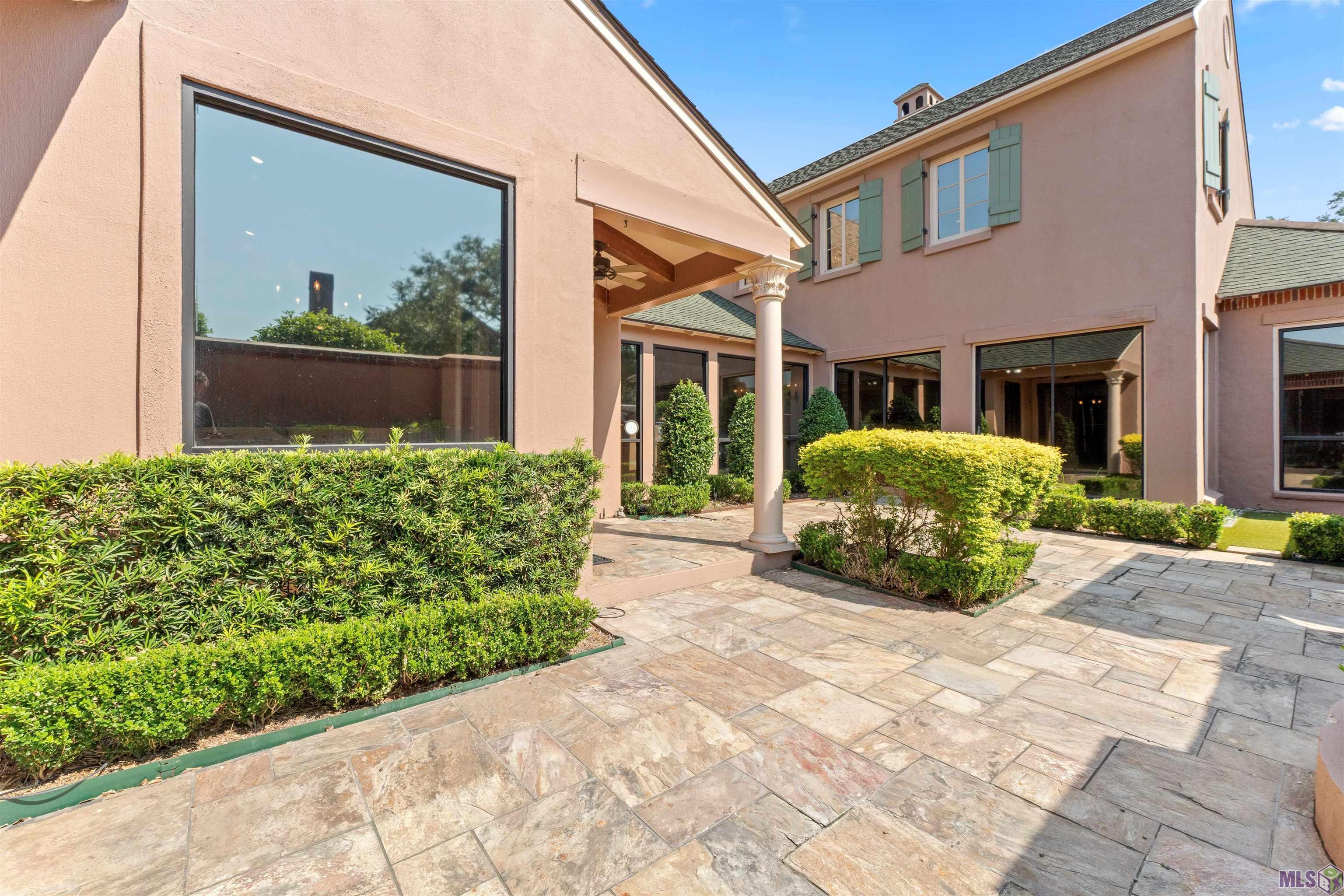 67 Jamestowne Ct