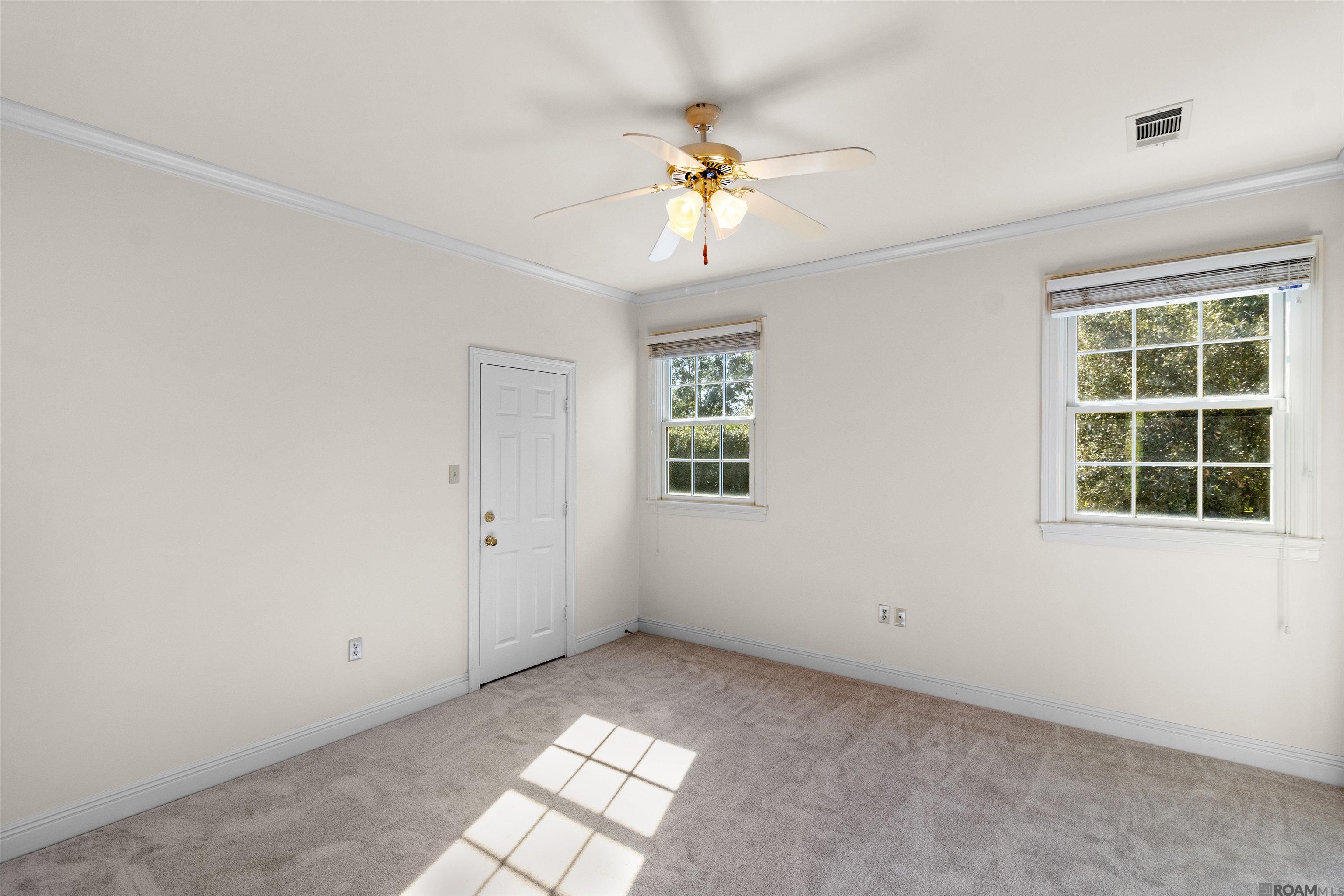 17517 Amelia Dr