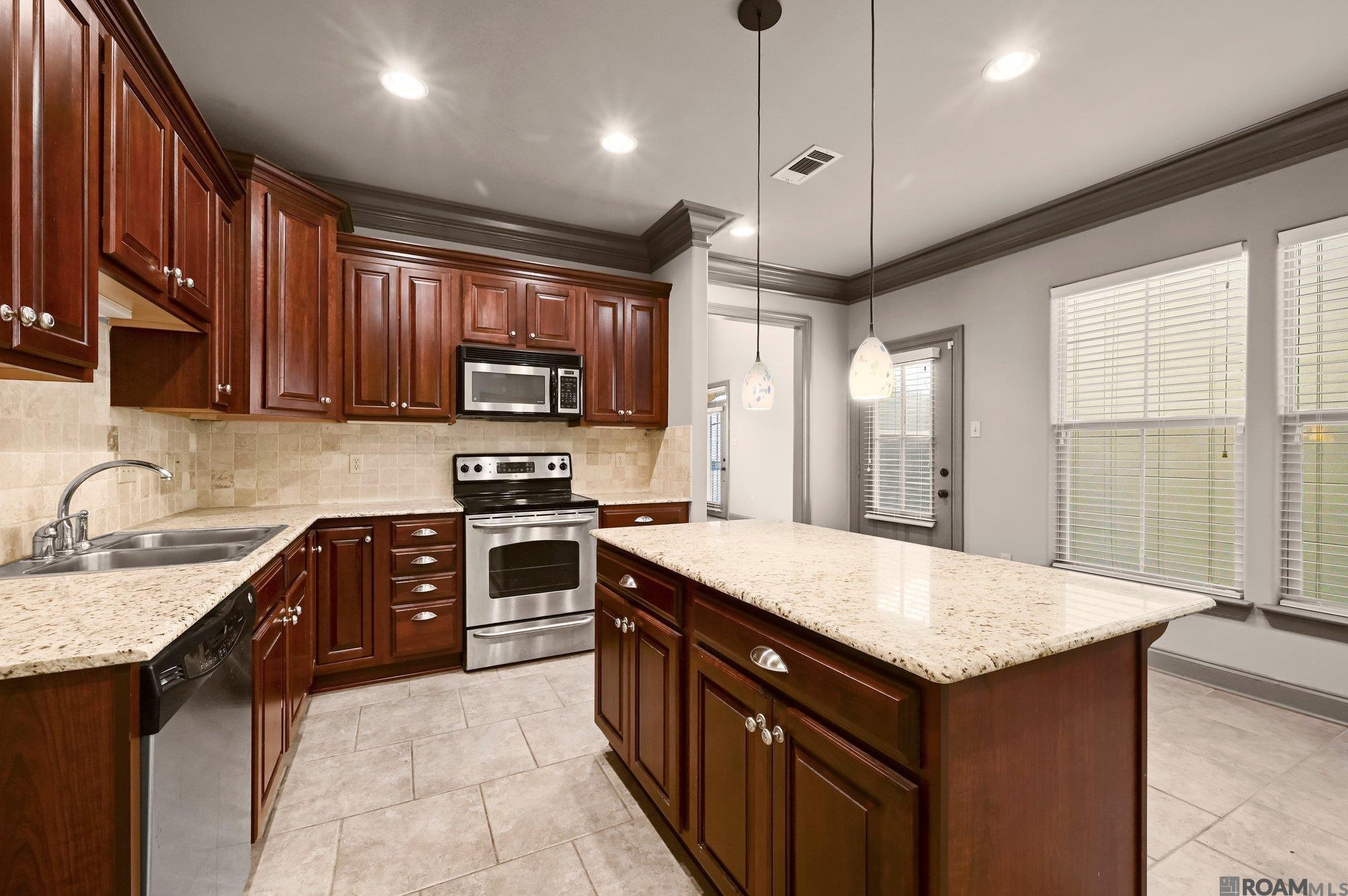 11110 Boardwalk Dr # 4 Unit: #4