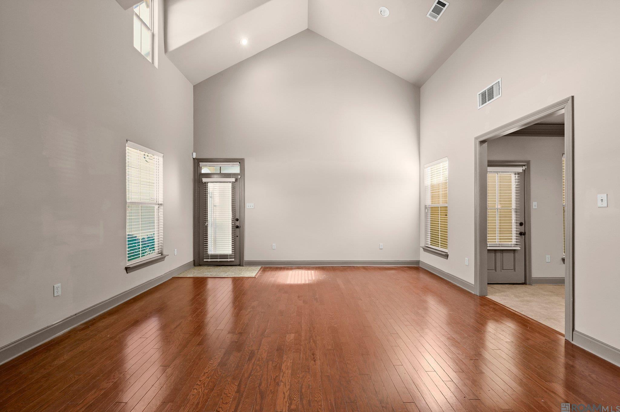 11110 Boardwalk Dr # 4 Unit: #4