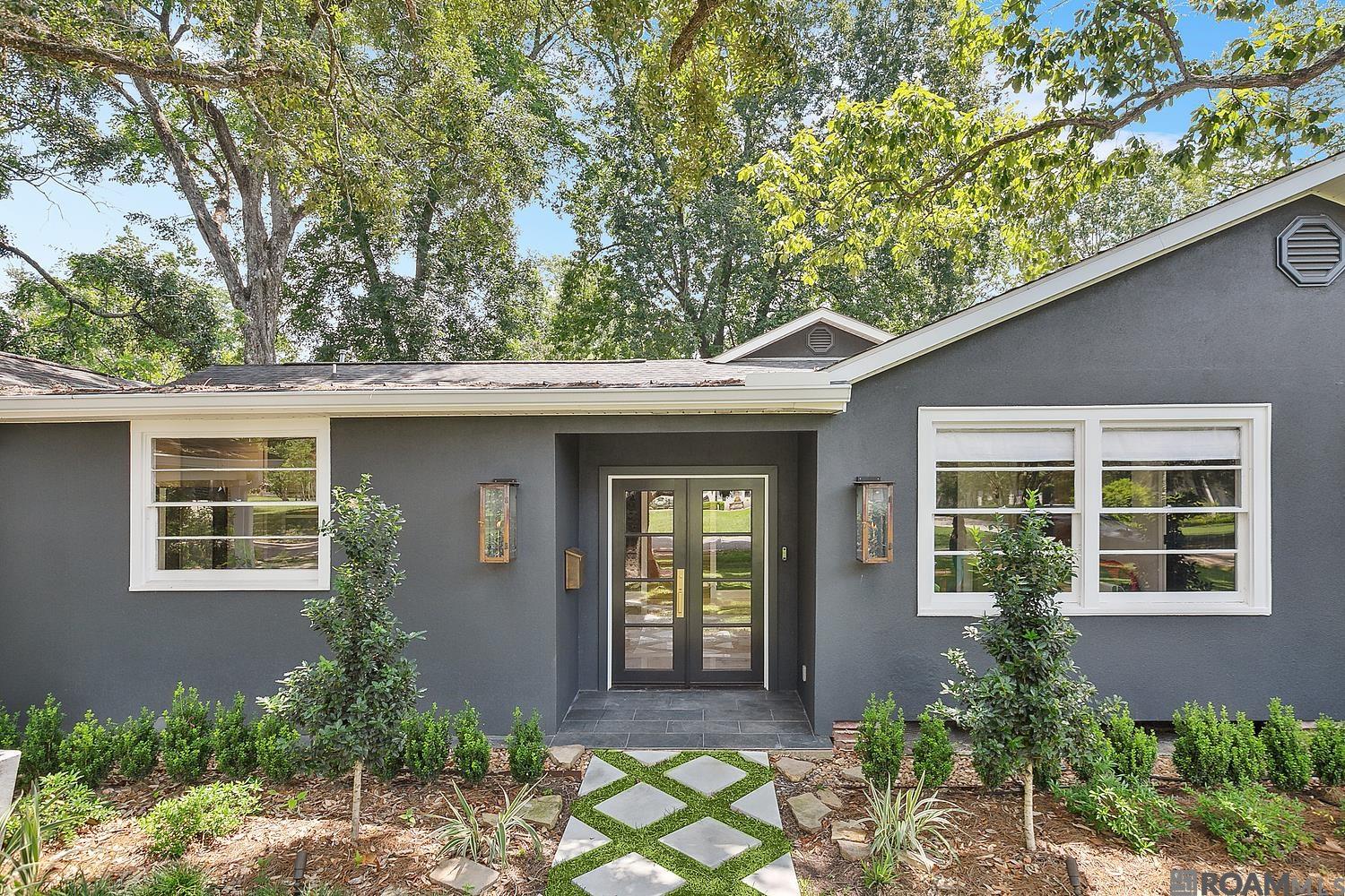 1385 Normandy Dr