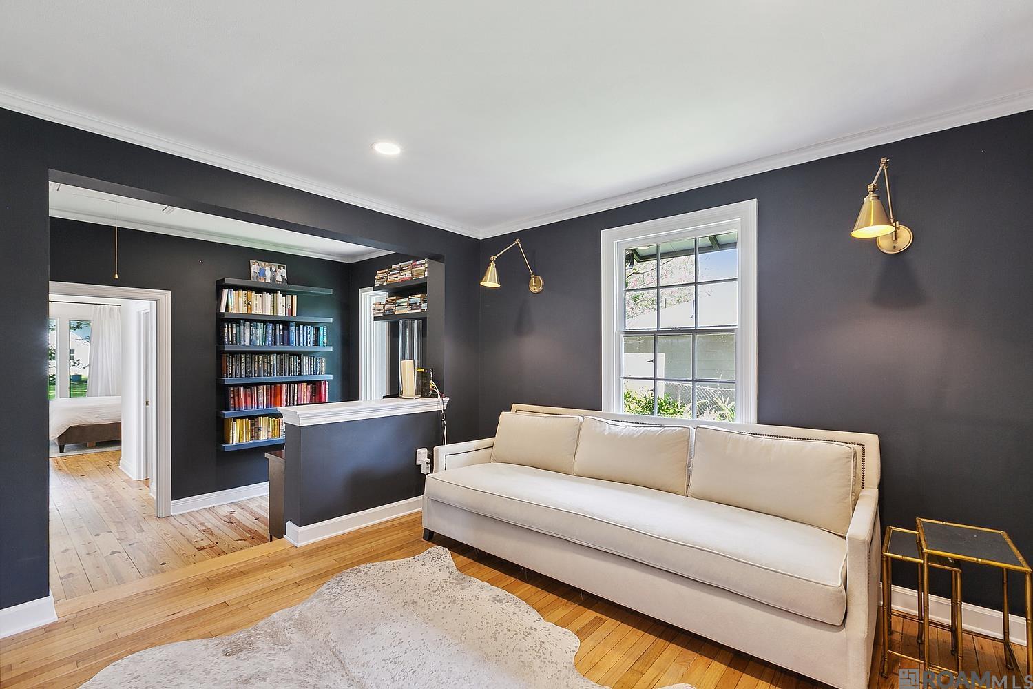 1385 Normandy Dr