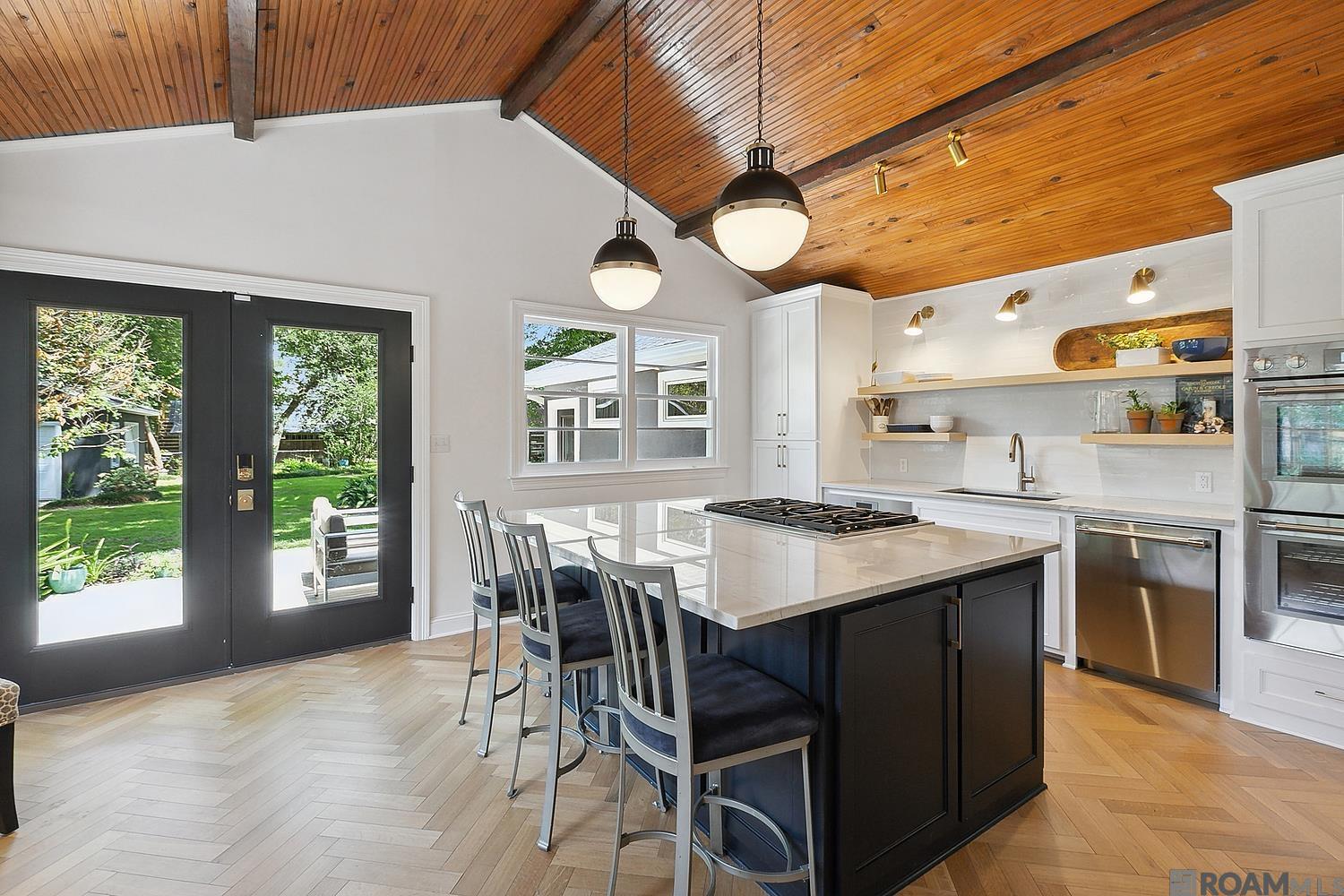 1385 Normandy Dr