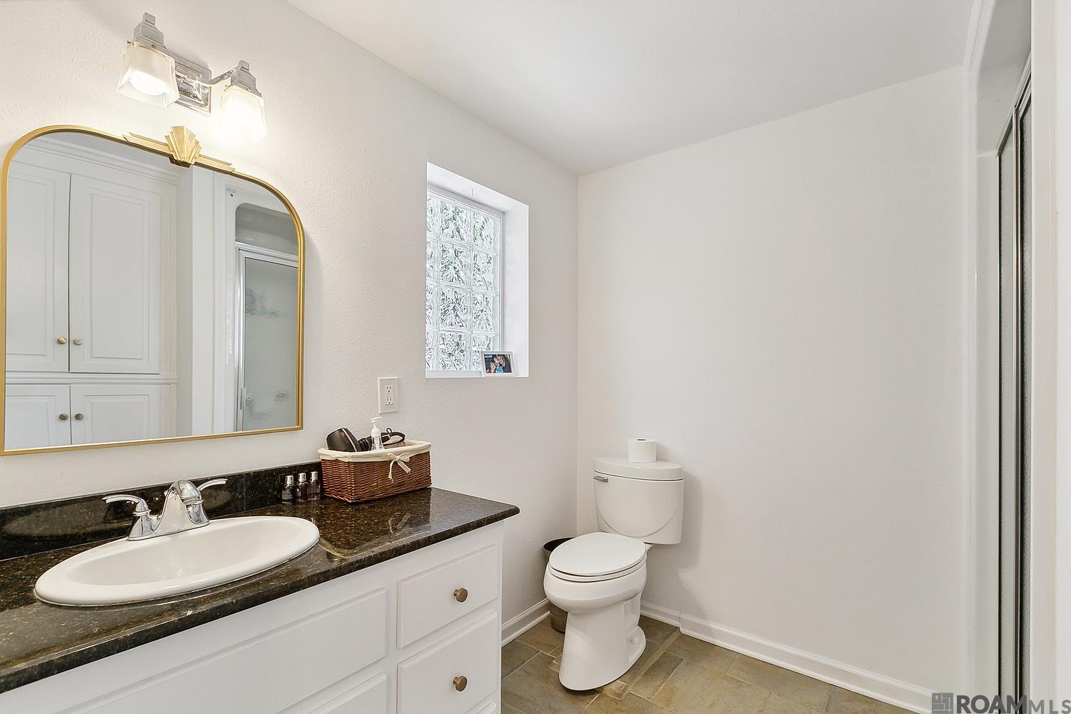 1385 Normandy Dr