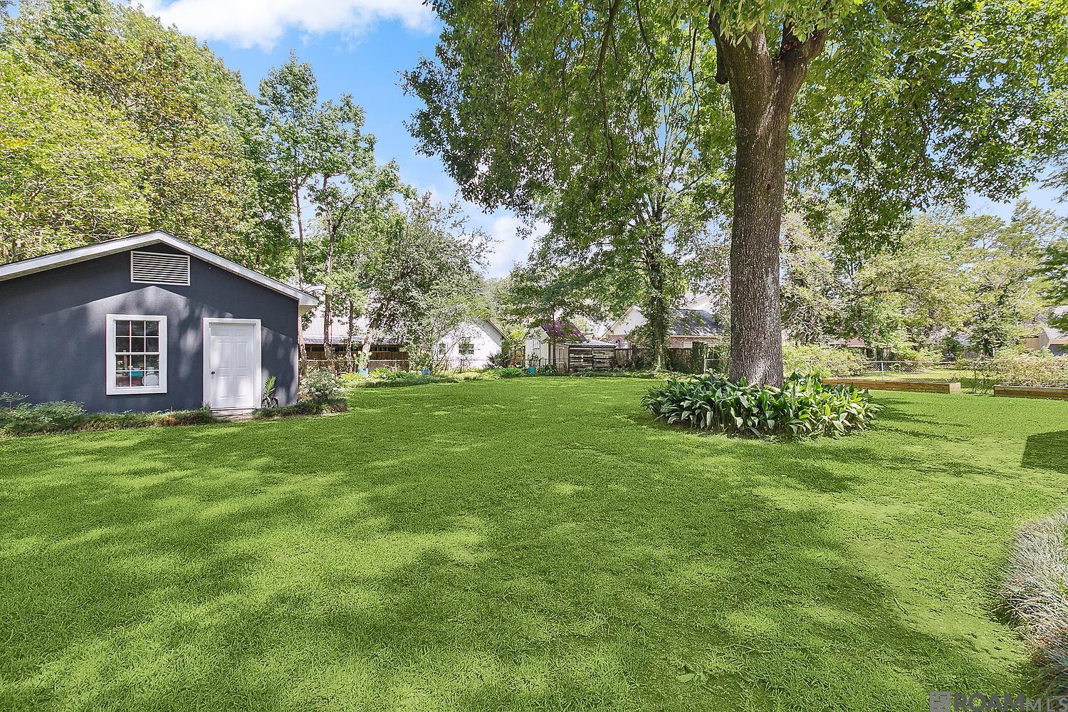 1385 Normandy Dr