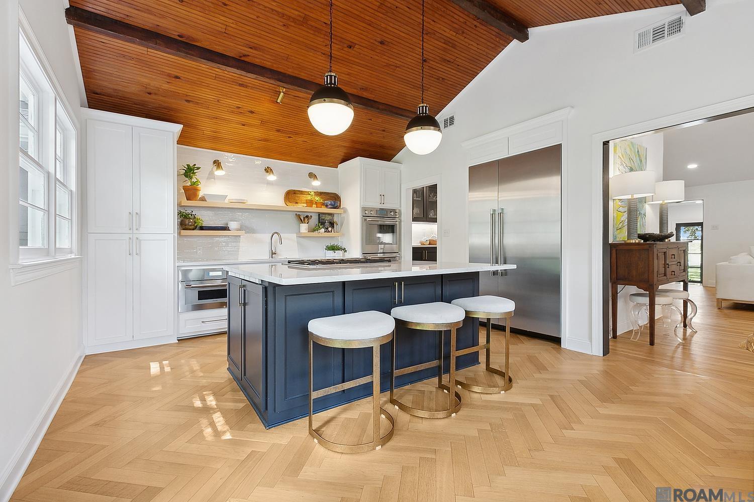 1385 Normandy Dr