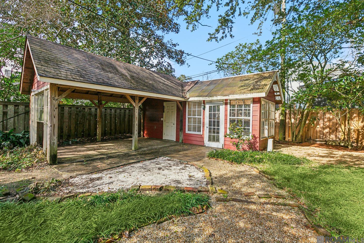 535 Stanford Ave