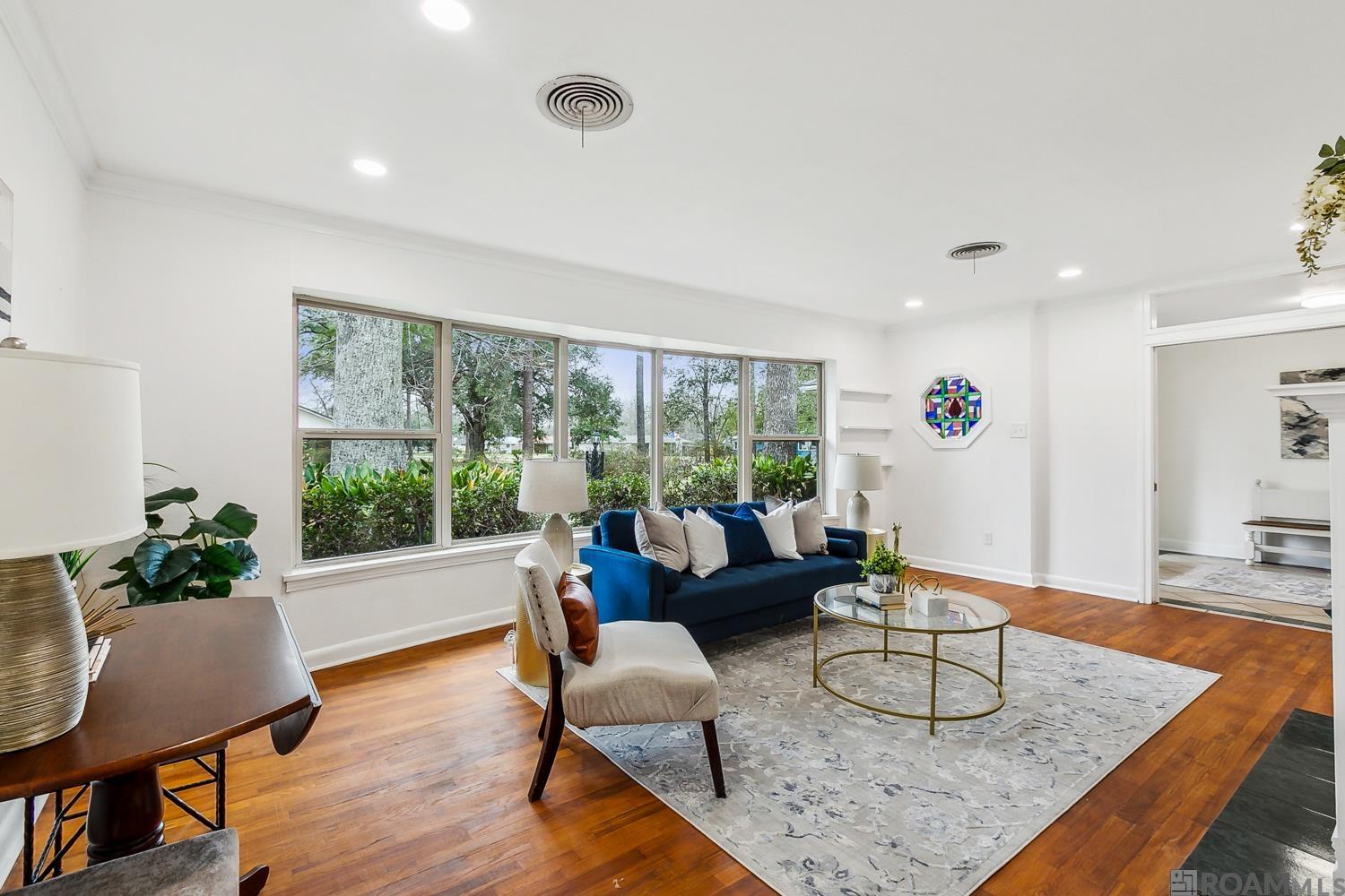 801 Cora Dr