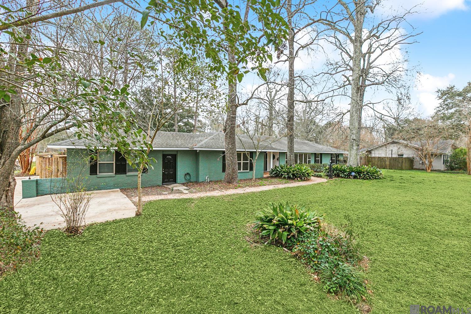 801 Cora Dr