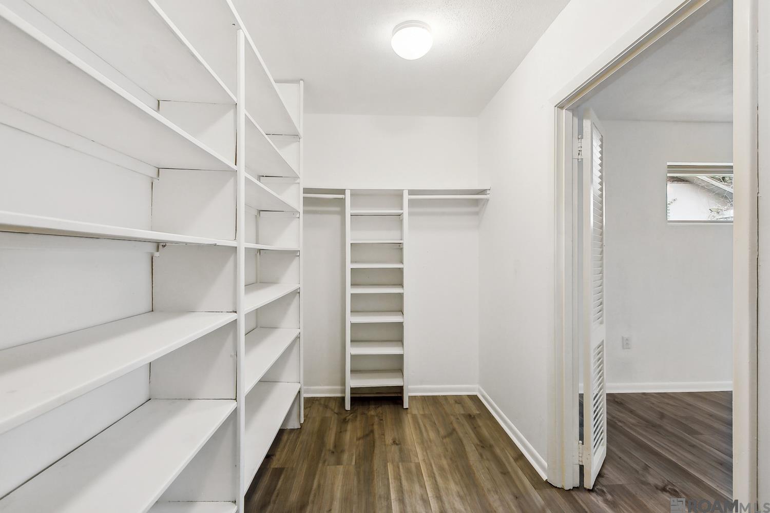 801 Cora Dr