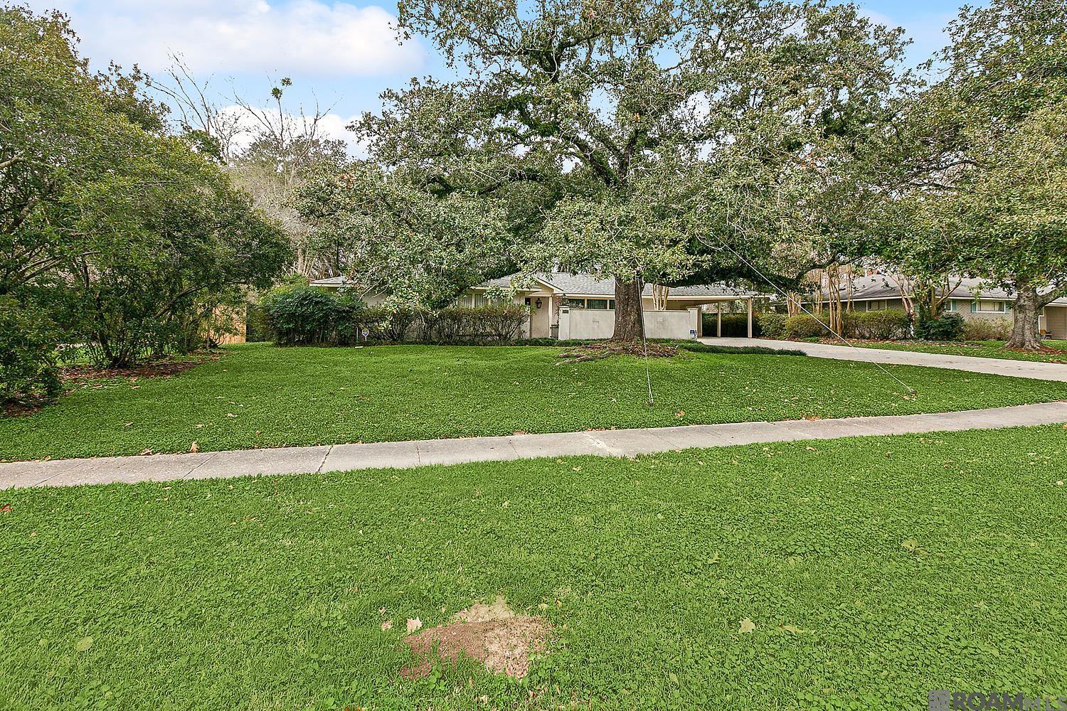 3920 Drusilla Dr