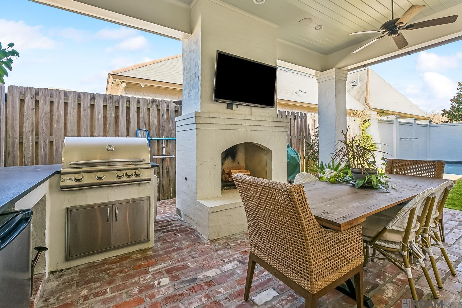 8032 Settlers Cir