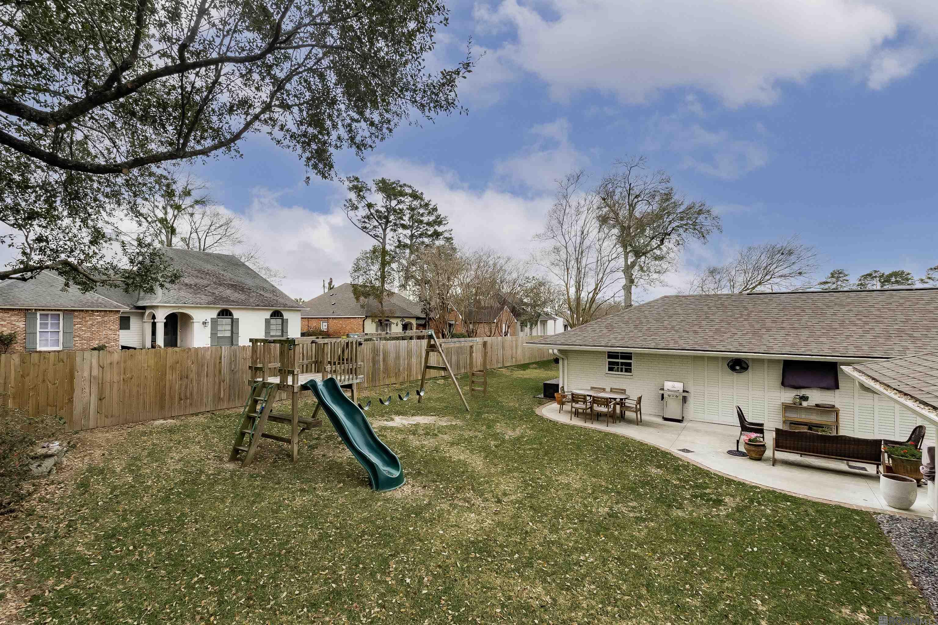 4023 N Bluebonnet Dr