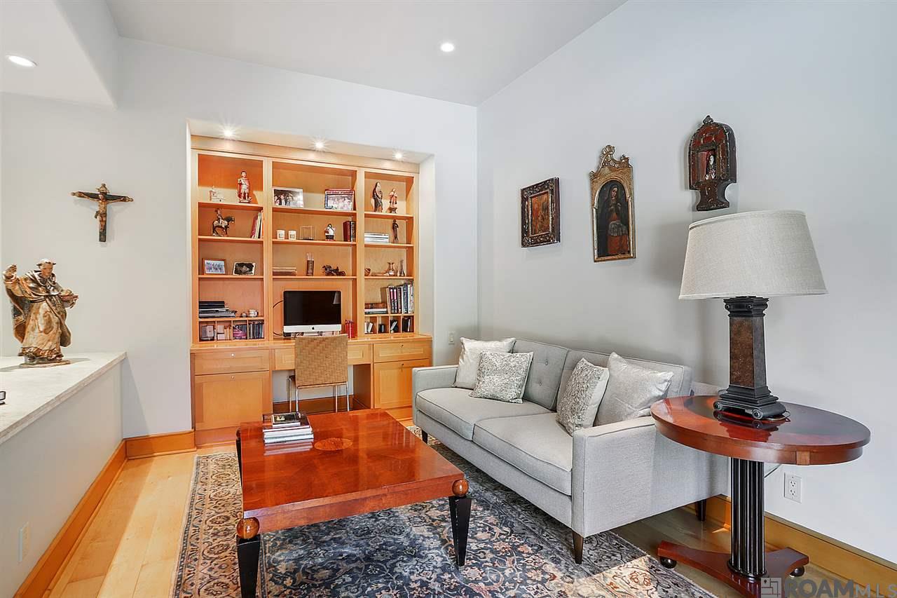 9923 E Myrtle View Ct