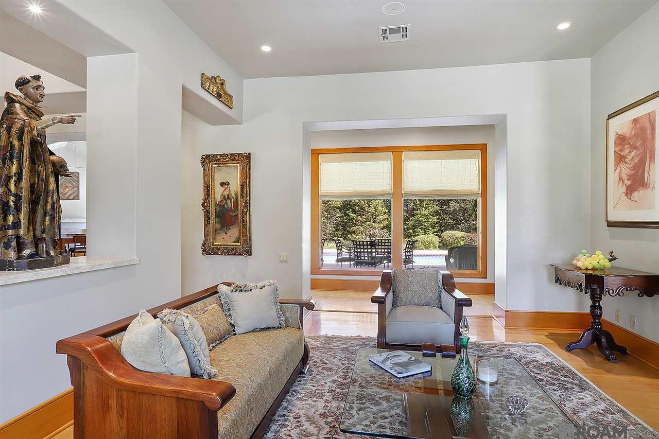 9923 E Myrtle View Ct