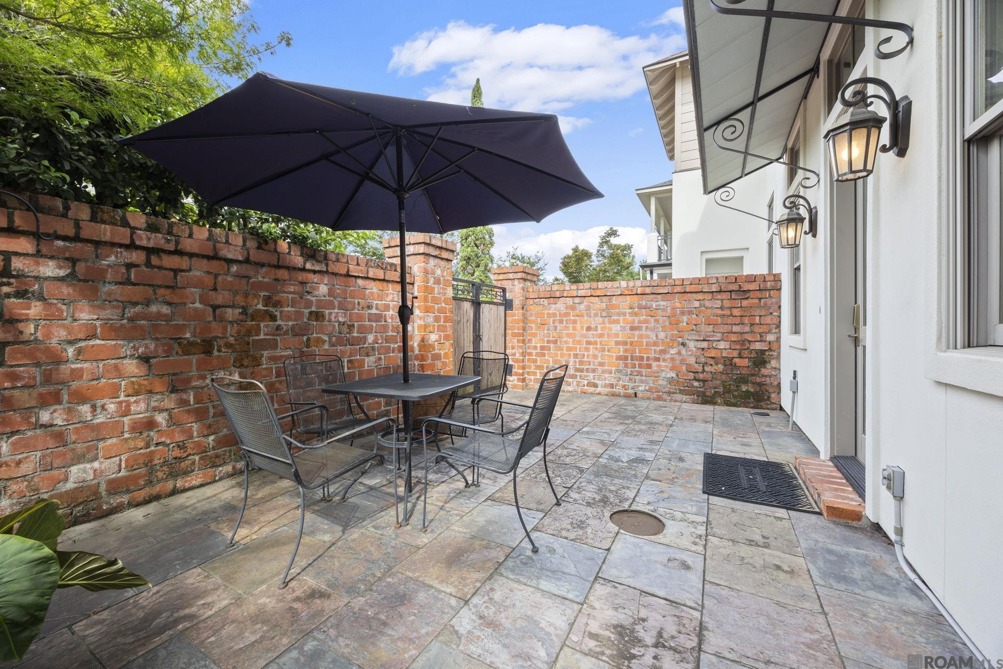 9327 Sculptor Ct