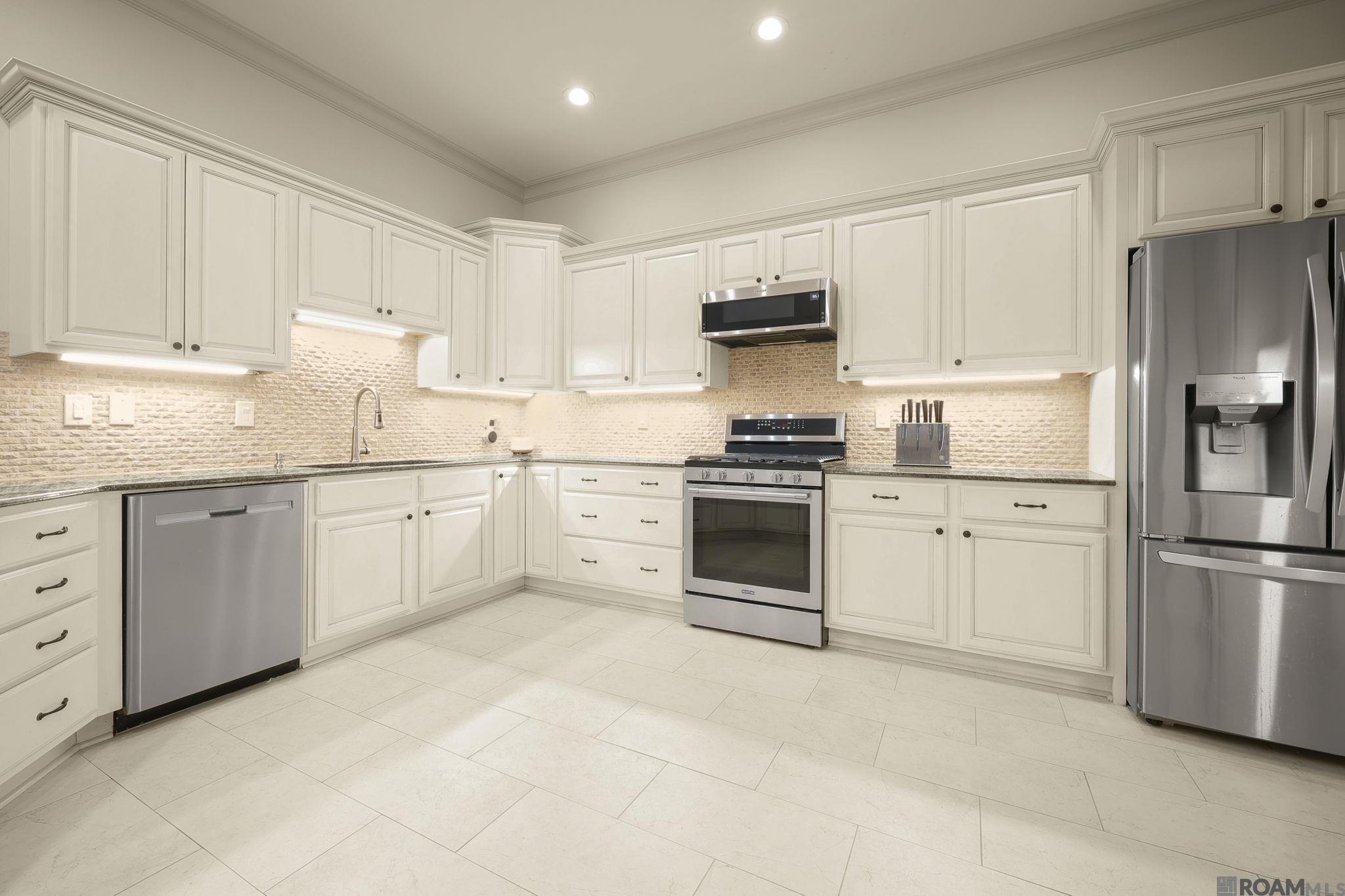 9327 Sculptor Ct