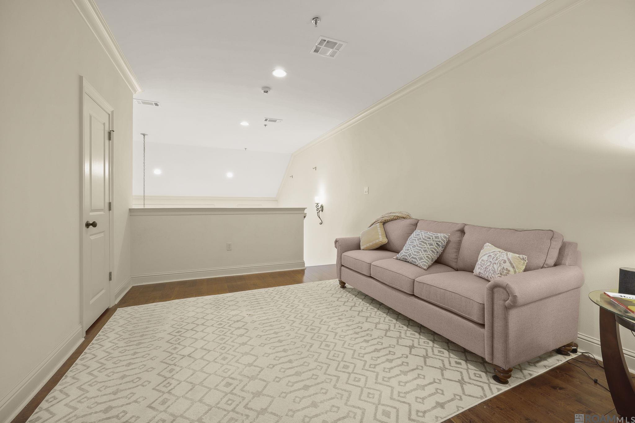 9327 Sculptor Ct