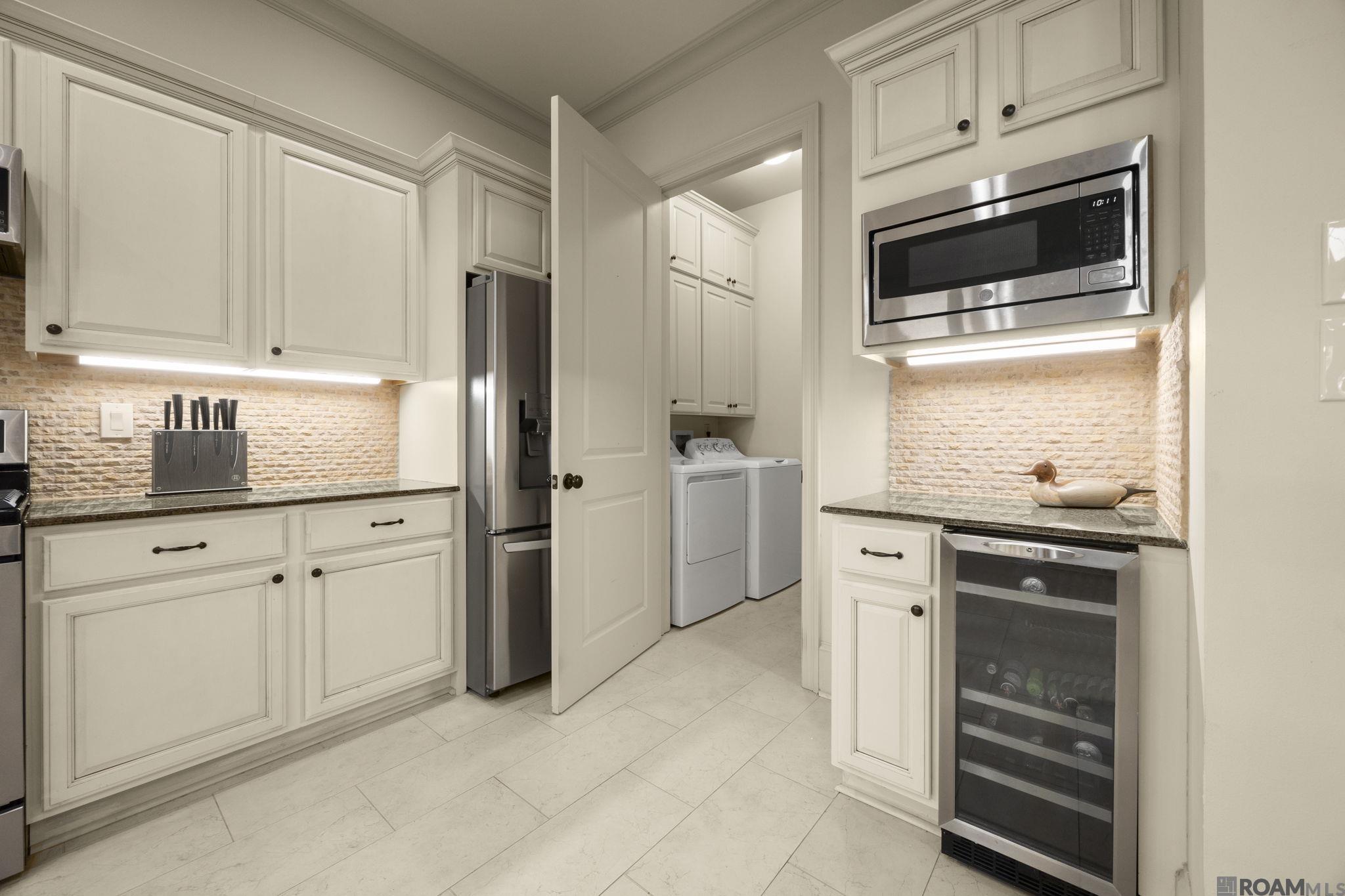 9327 Sculptor Ct