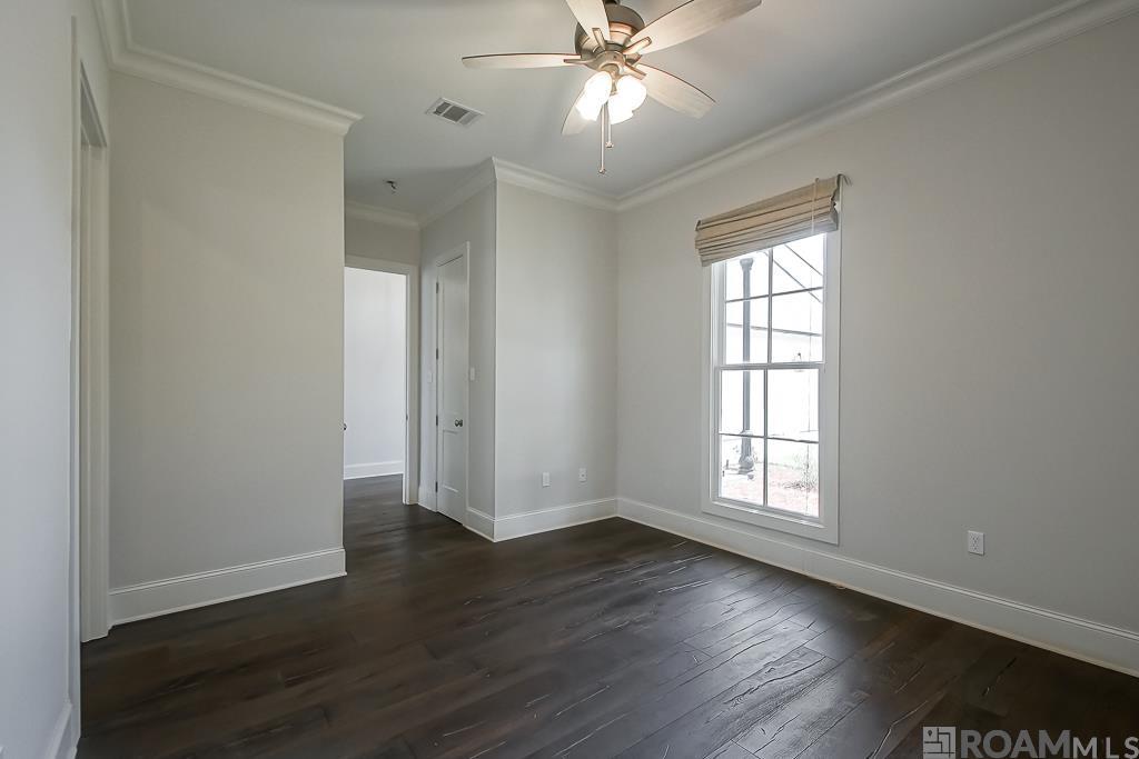 3647 Rue D Orleans