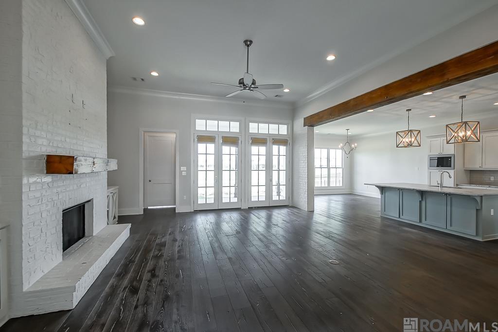 3647 Rue D Orleans