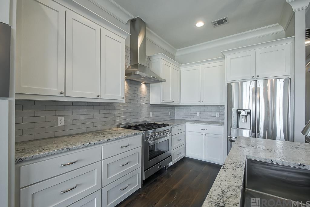 3647 Rue D Orleans