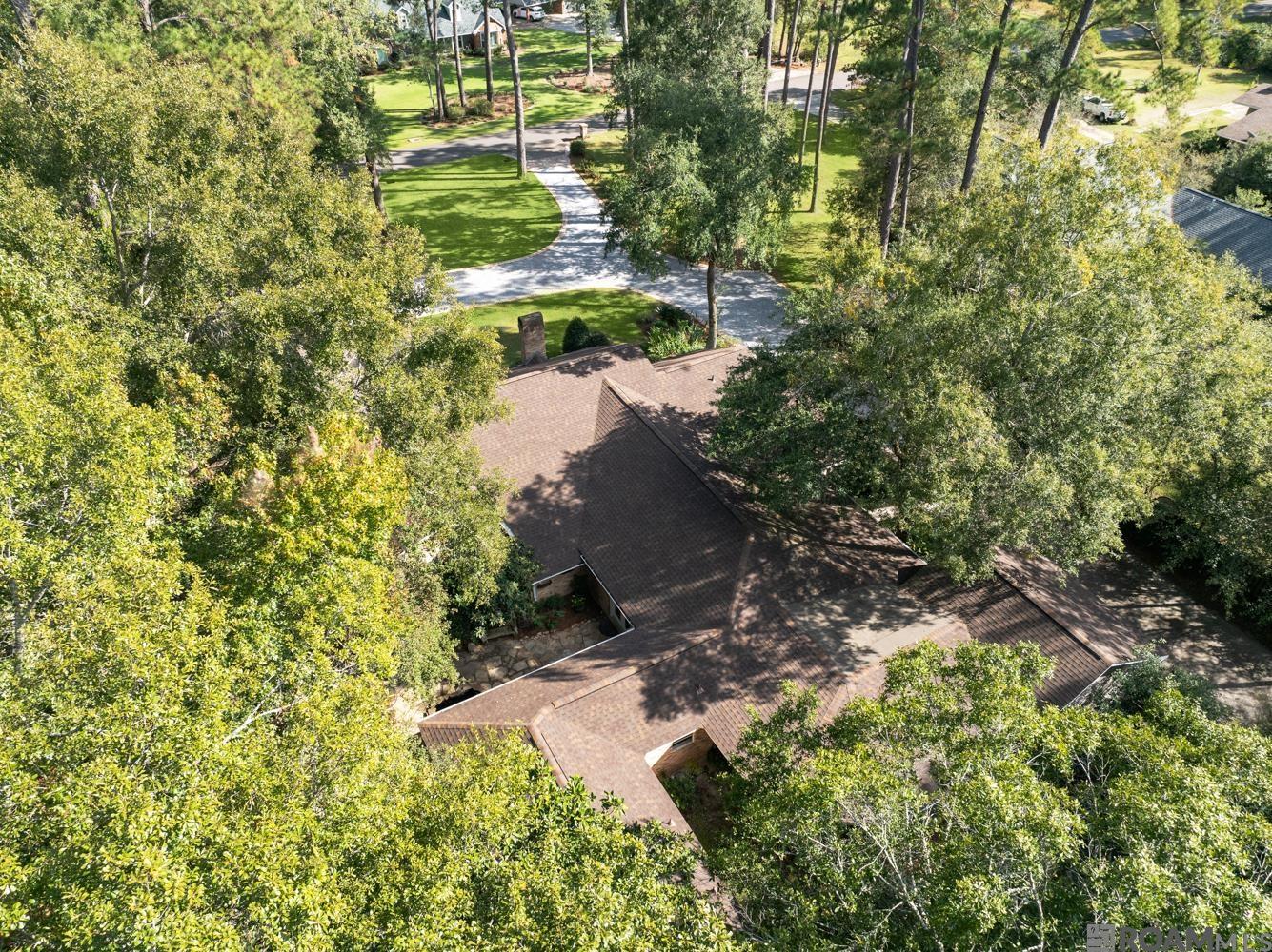421 Pinecrest Dr