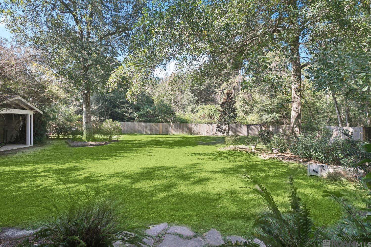 421 Pinecrest Dr