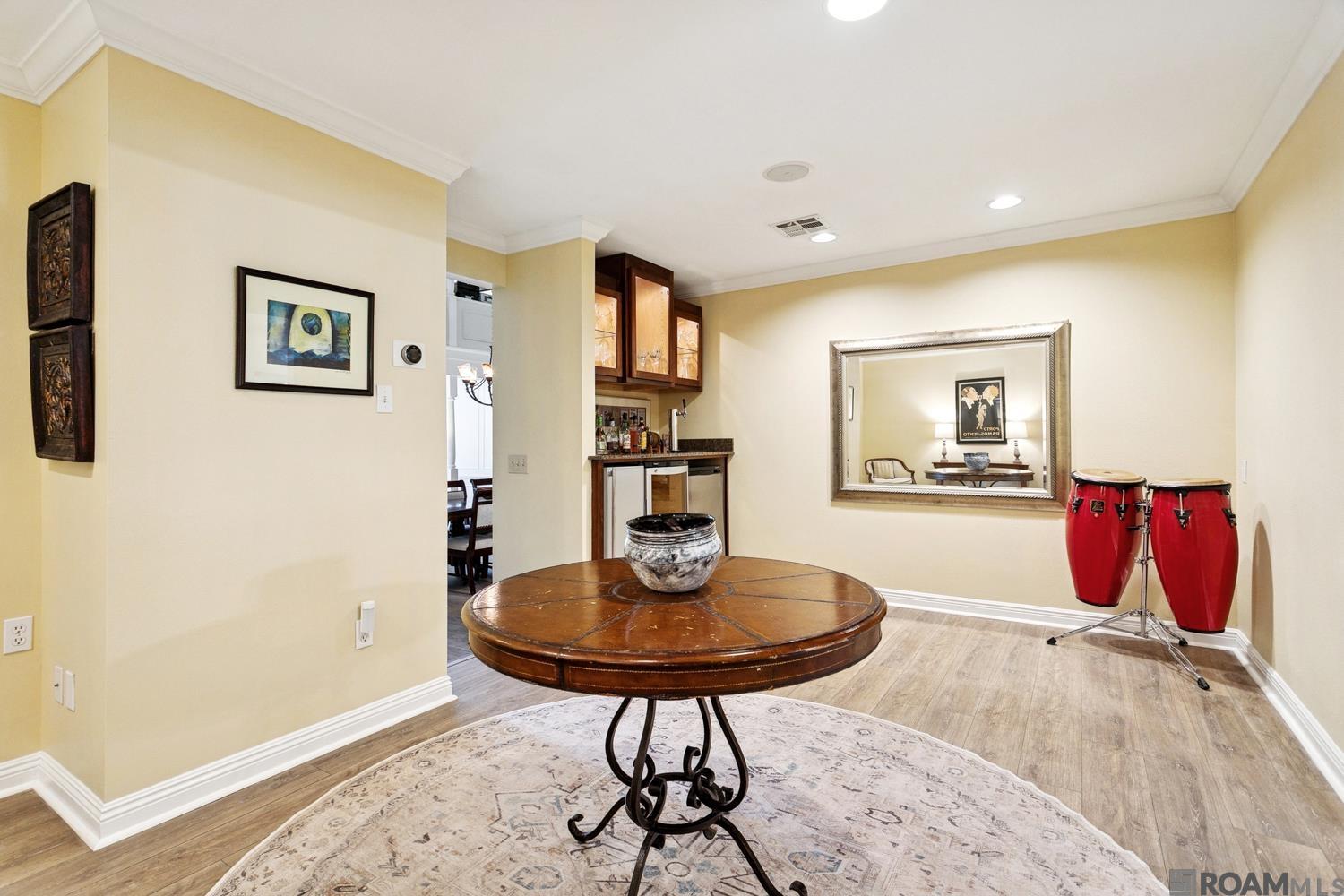 421 Pinecrest Dr