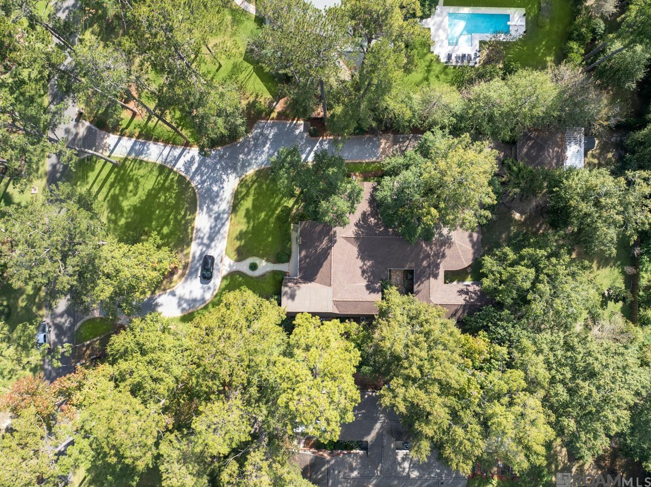 421 Pinecrest Dr
