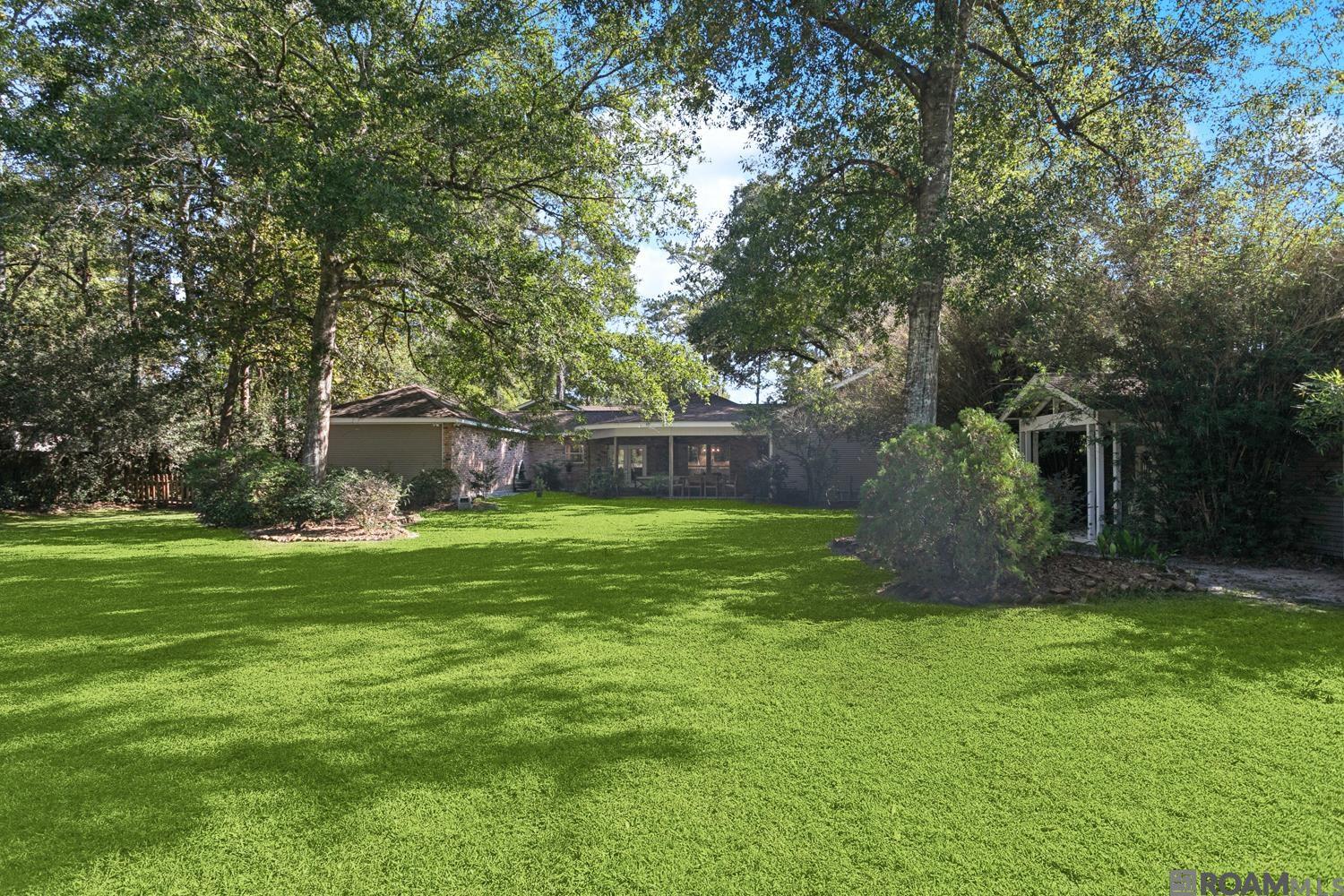 421 Pinecrest Dr