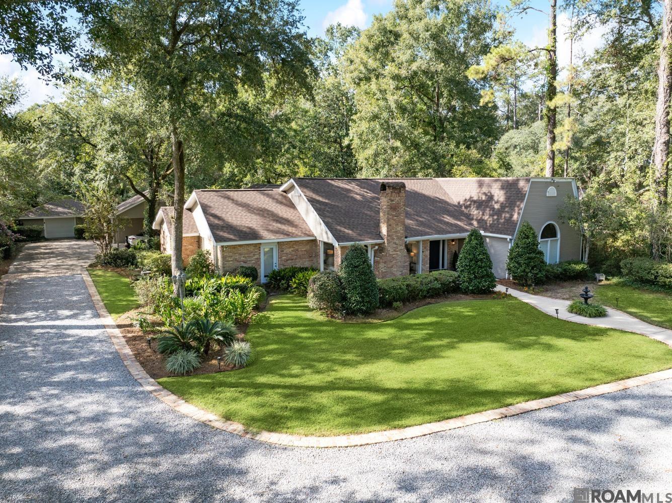 421 Pinecrest Dr