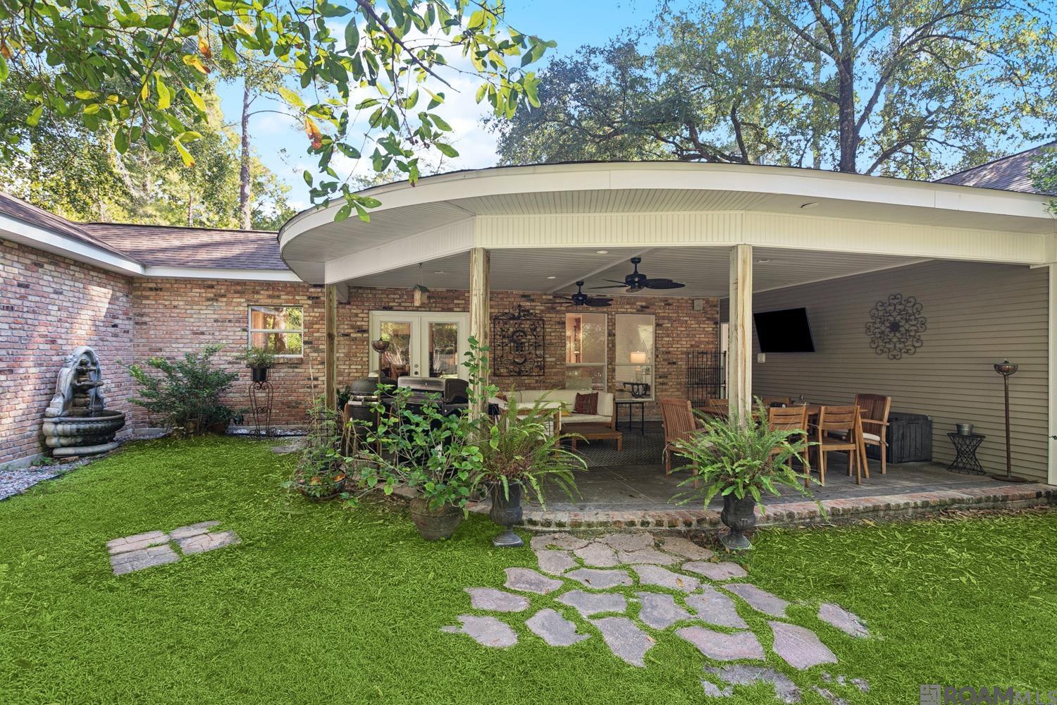 421 Pinecrest Dr