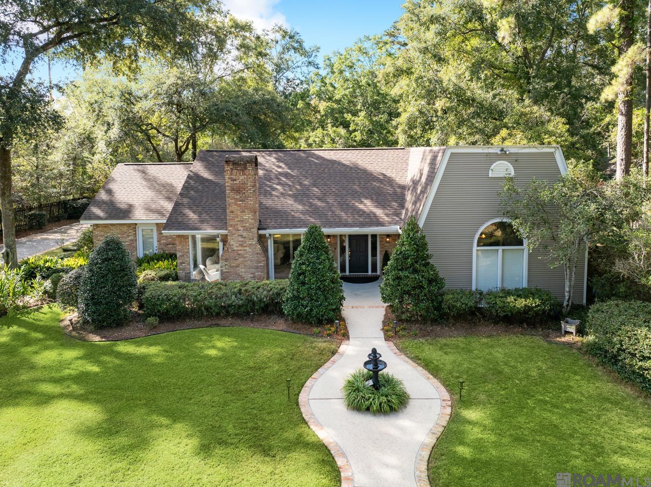 421 Pinecrest Dr