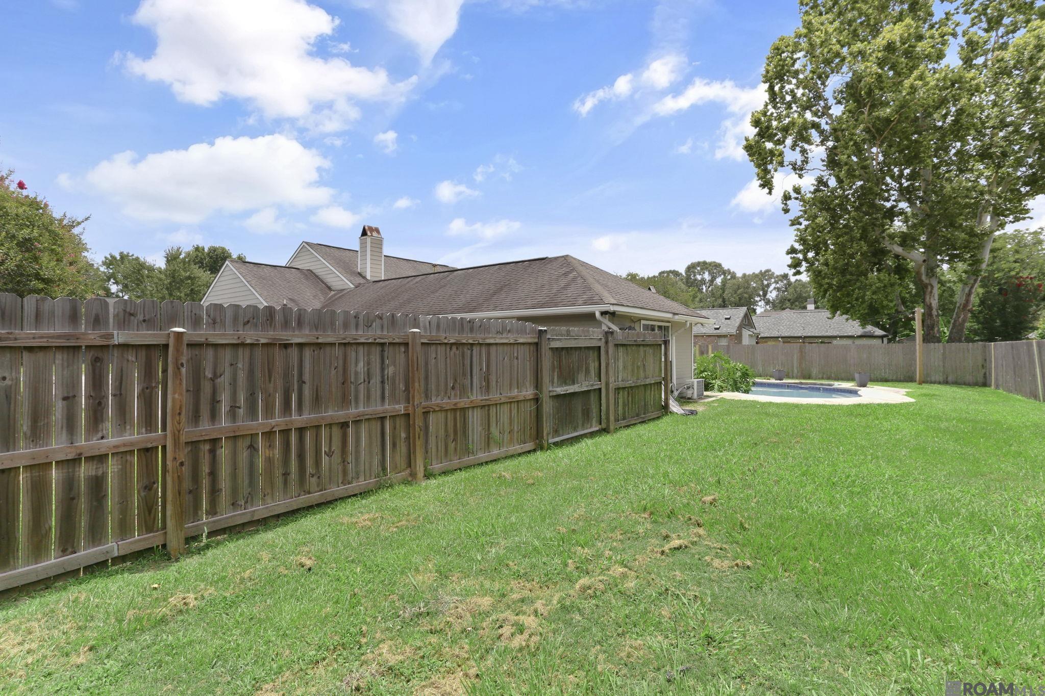 5364 River Meadow Dr