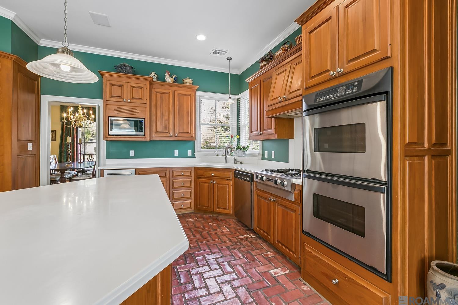 756 Myrtle View Dr