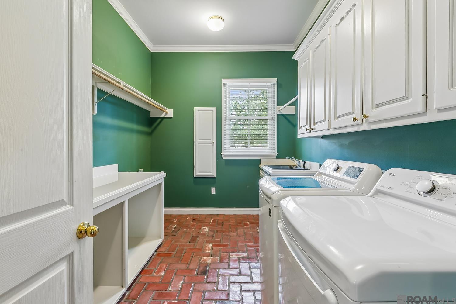 756 Myrtle View Dr