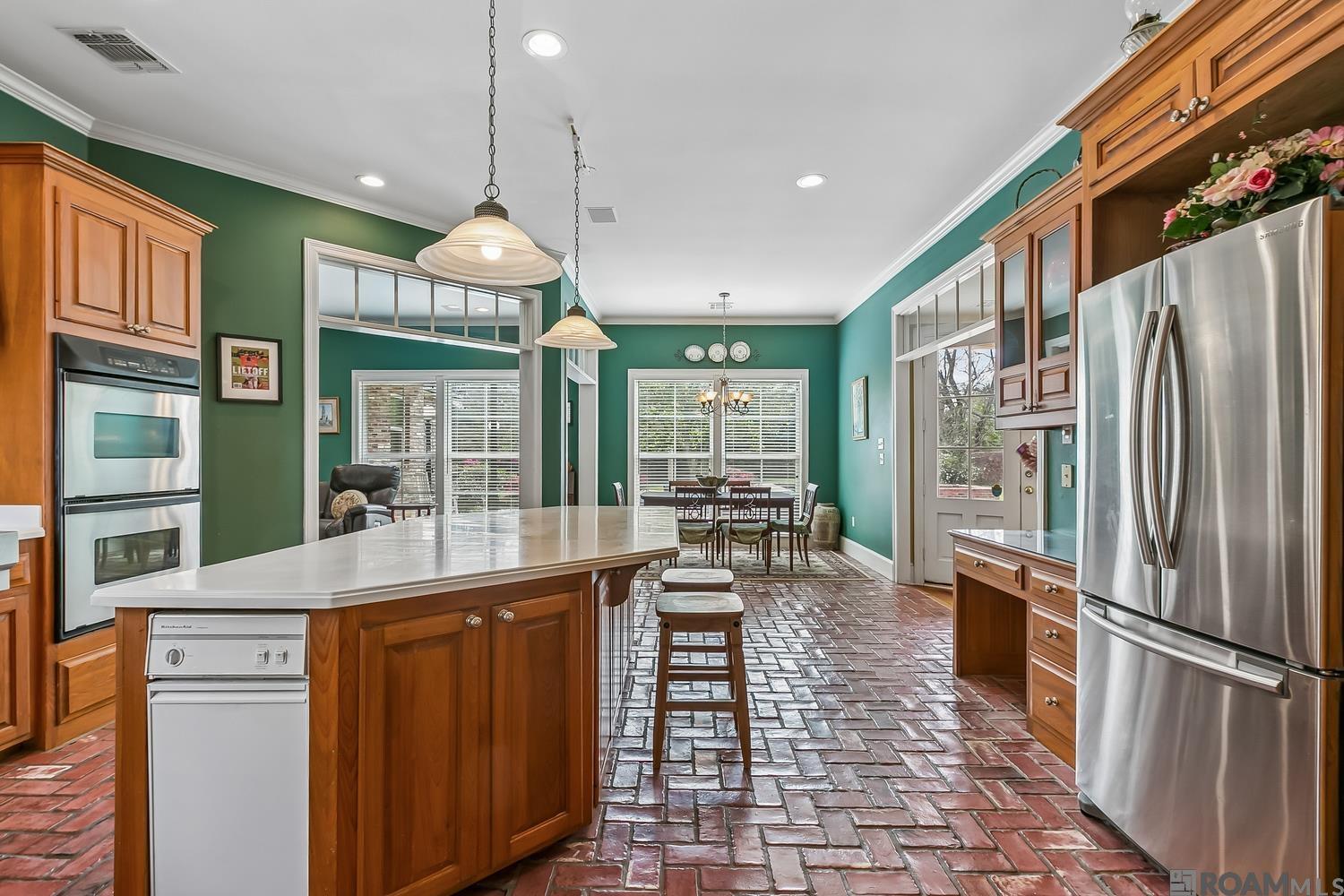 756 Myrtle View Dr