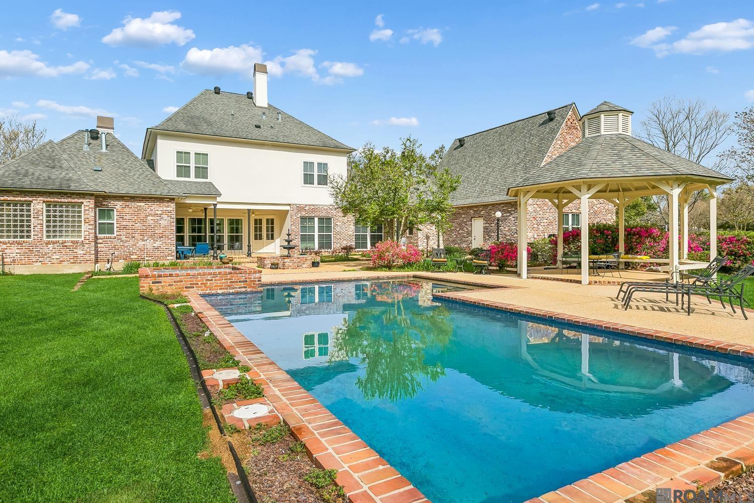 756 Myrtle View Dr