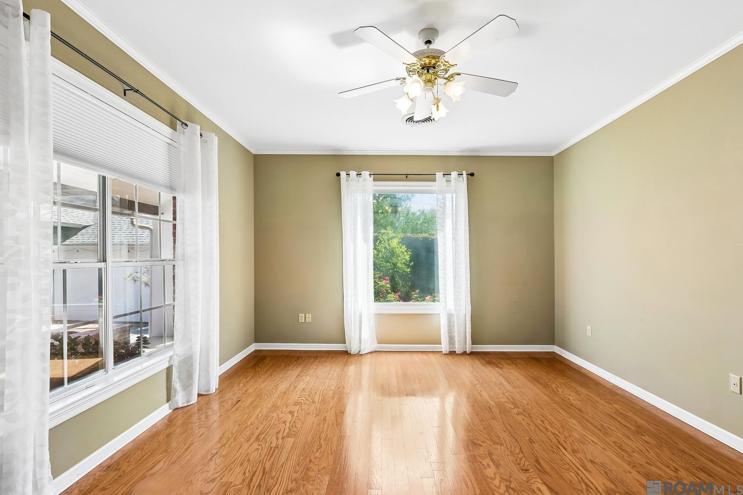 1342 Applewood Rd