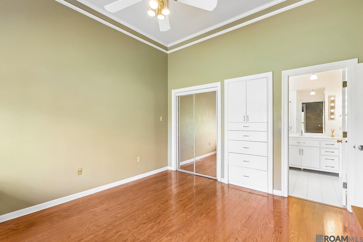 1342 Applewood Rd