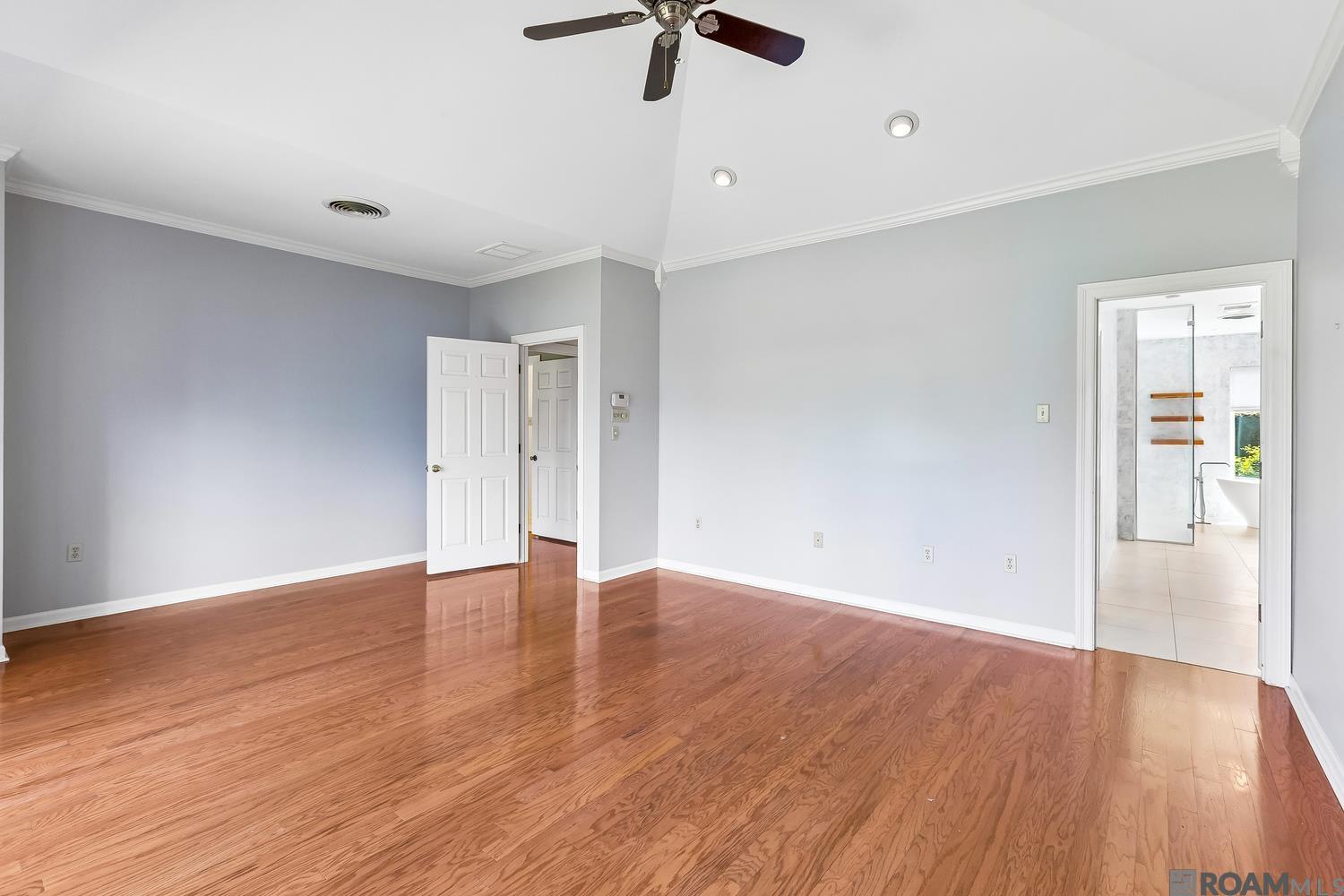 1342 Applewood Rd