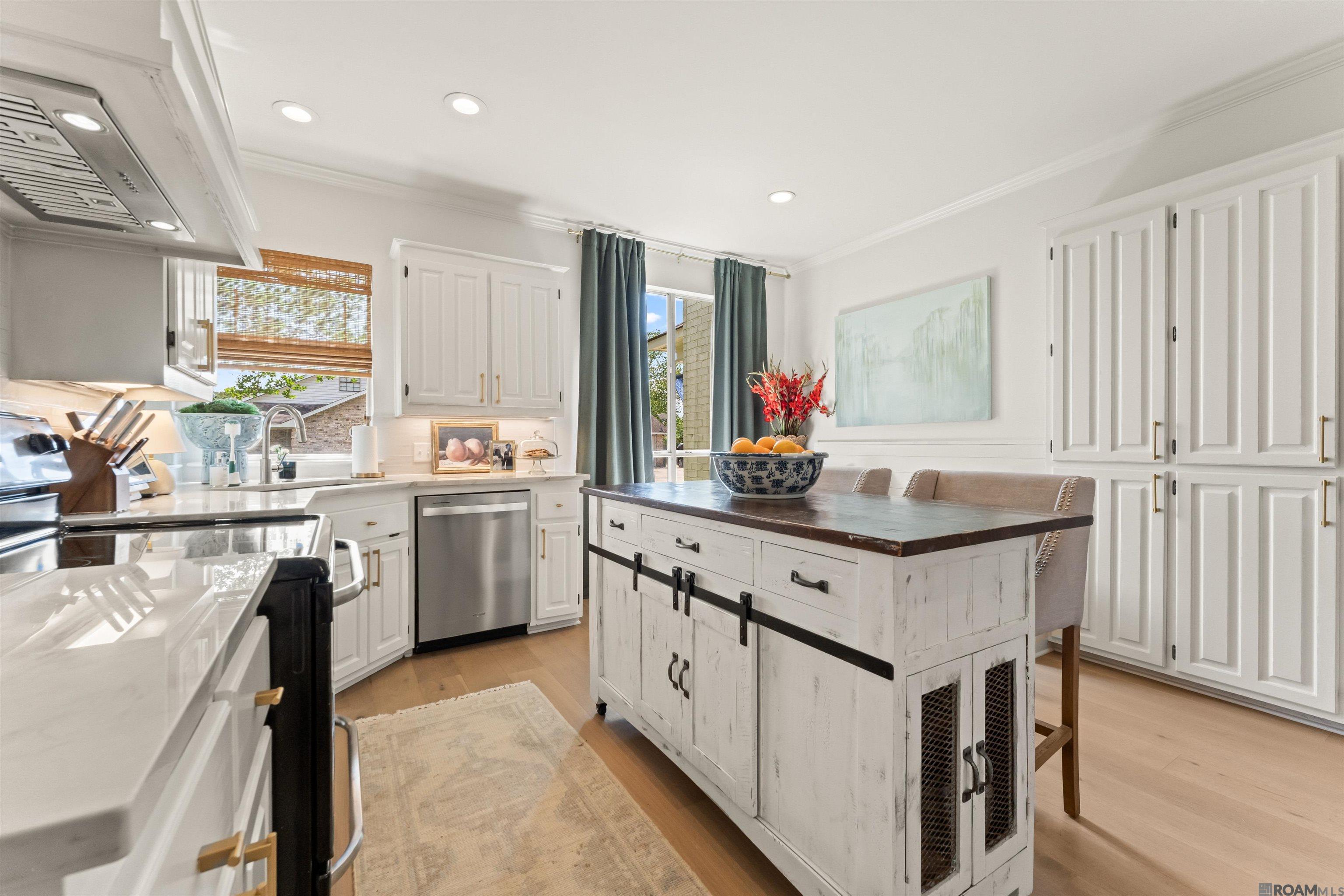 2768 Brentwood Dr