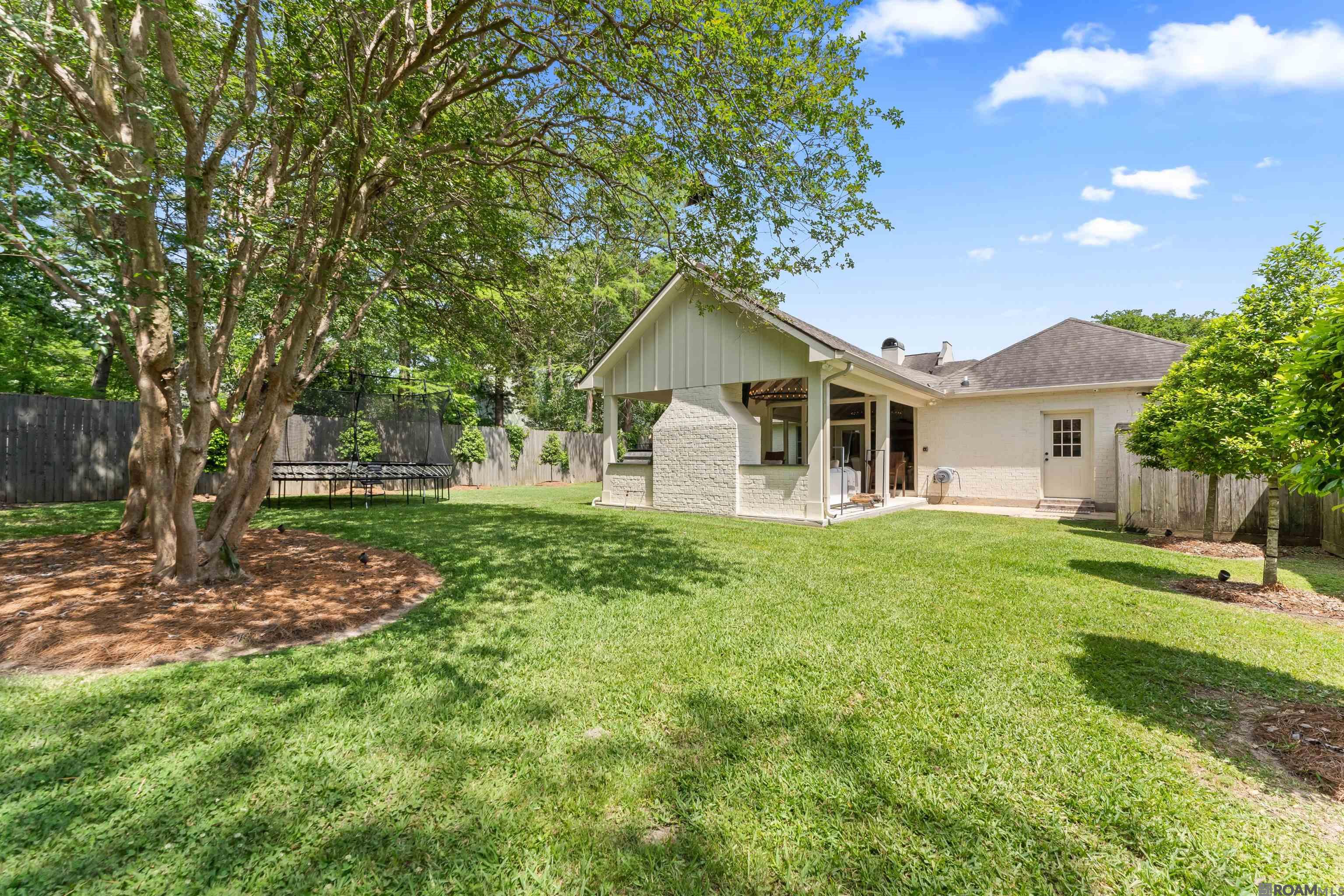 2768 Brentwood Dr