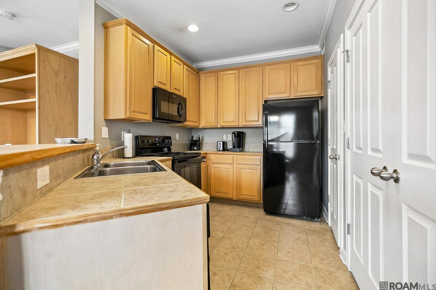 4000 Lake Beau Pre # 86 Unit: #86