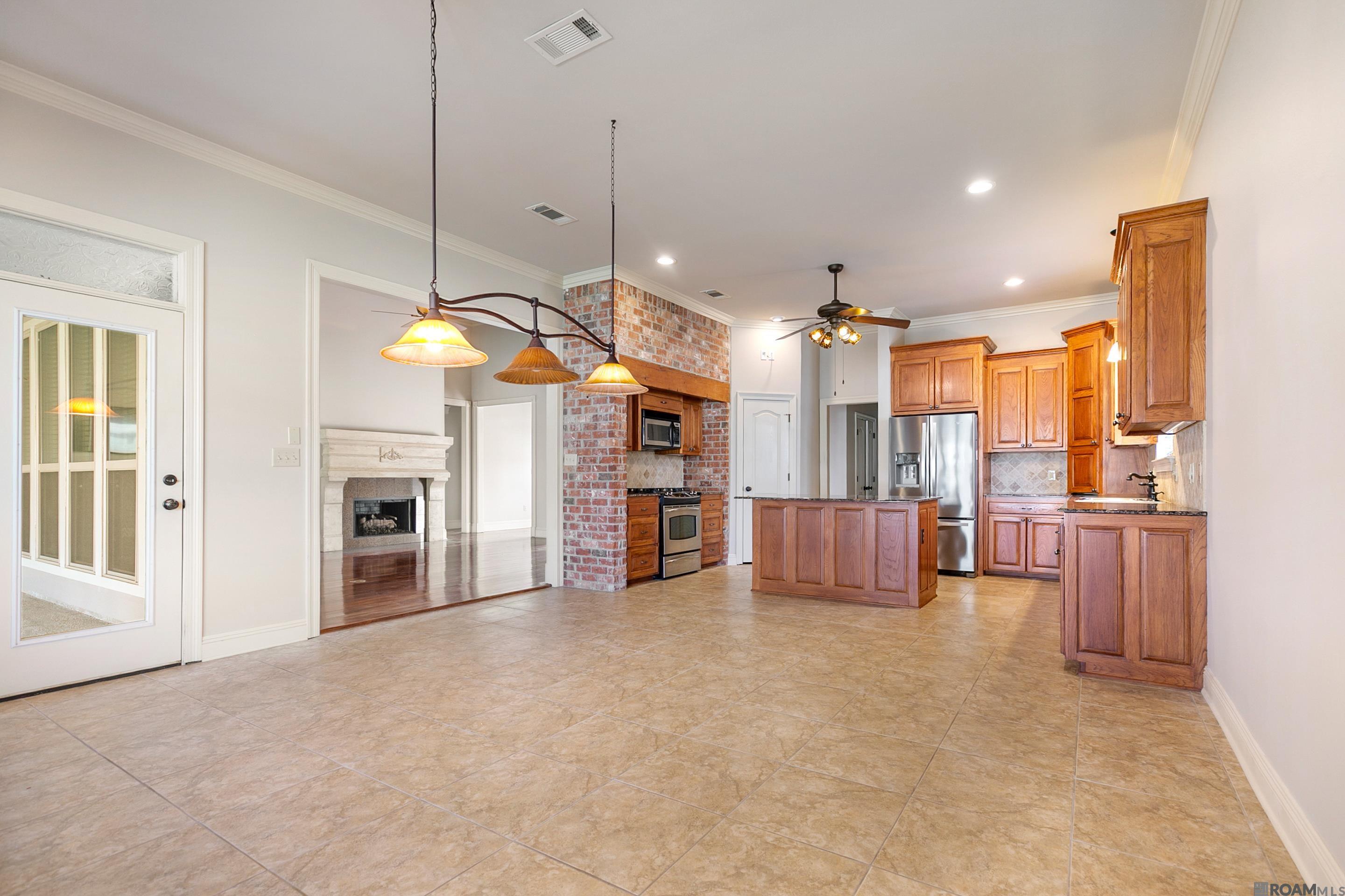 9040 Spring Grove Dr